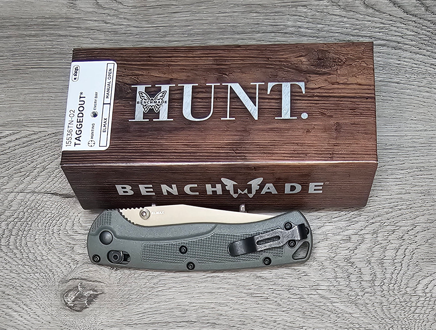 B-USA 15536TN-02 TAG*ED OUT DEEP OLIVE GREEN W/ TAN BLADE KNIFE. MADE on a BENCH in Oregon