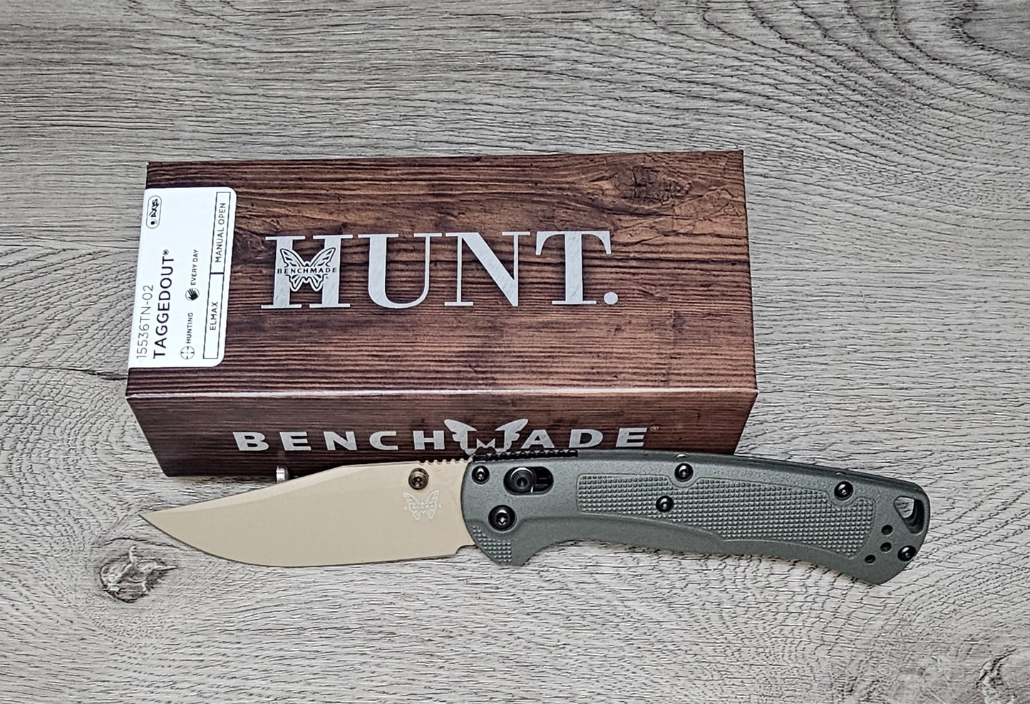 B-USA 15536TN-02 TAG*ED OUT DEEP OLIVE GREEN W/ TAN BLADE KNIFE. MADE on a BENCH in Oregon
