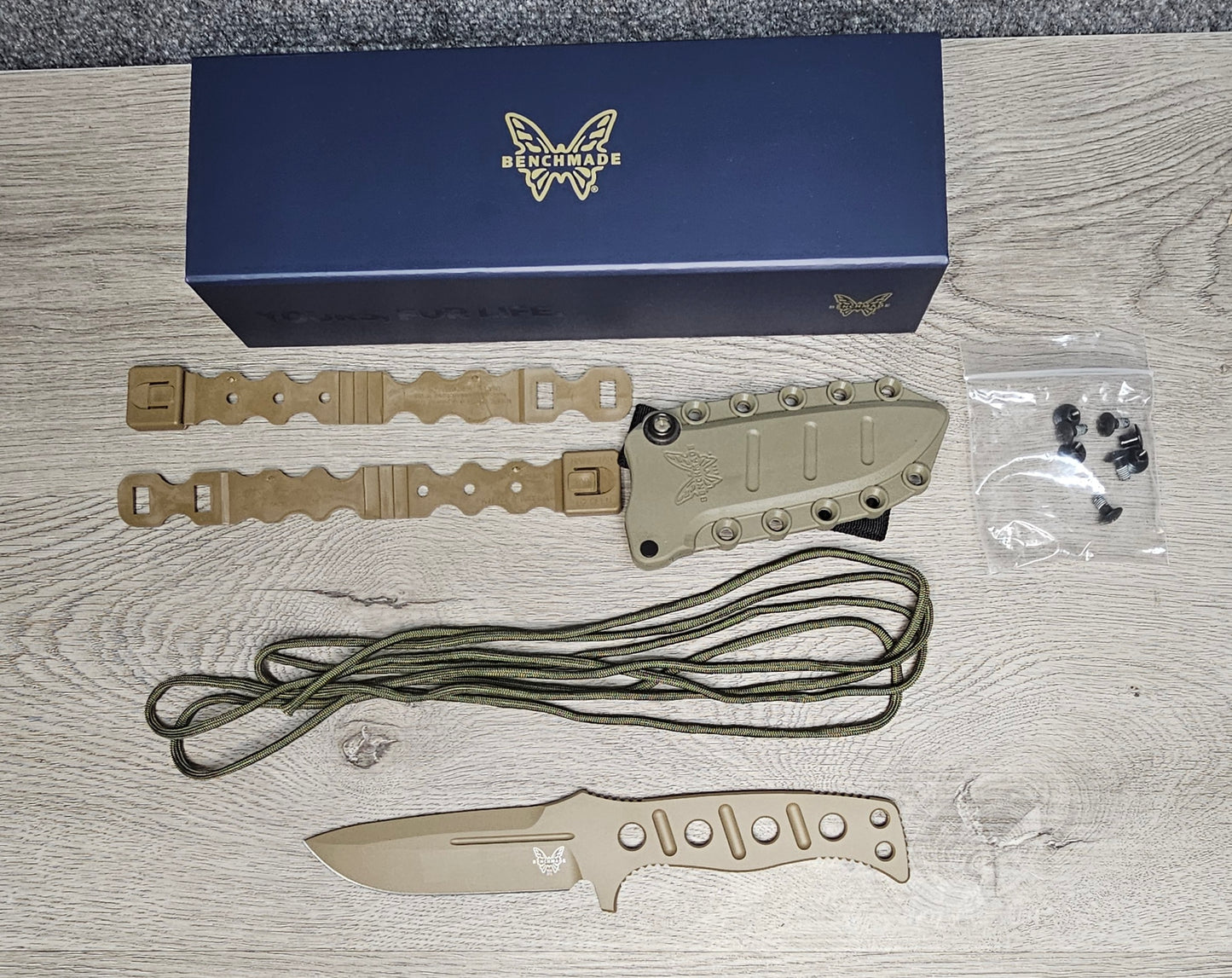 B-USA 375FE-1 AD*MAS FIXED BLADE PARACORD KNIFE .FLAT EARTH MADE on a BENCH in Oregon