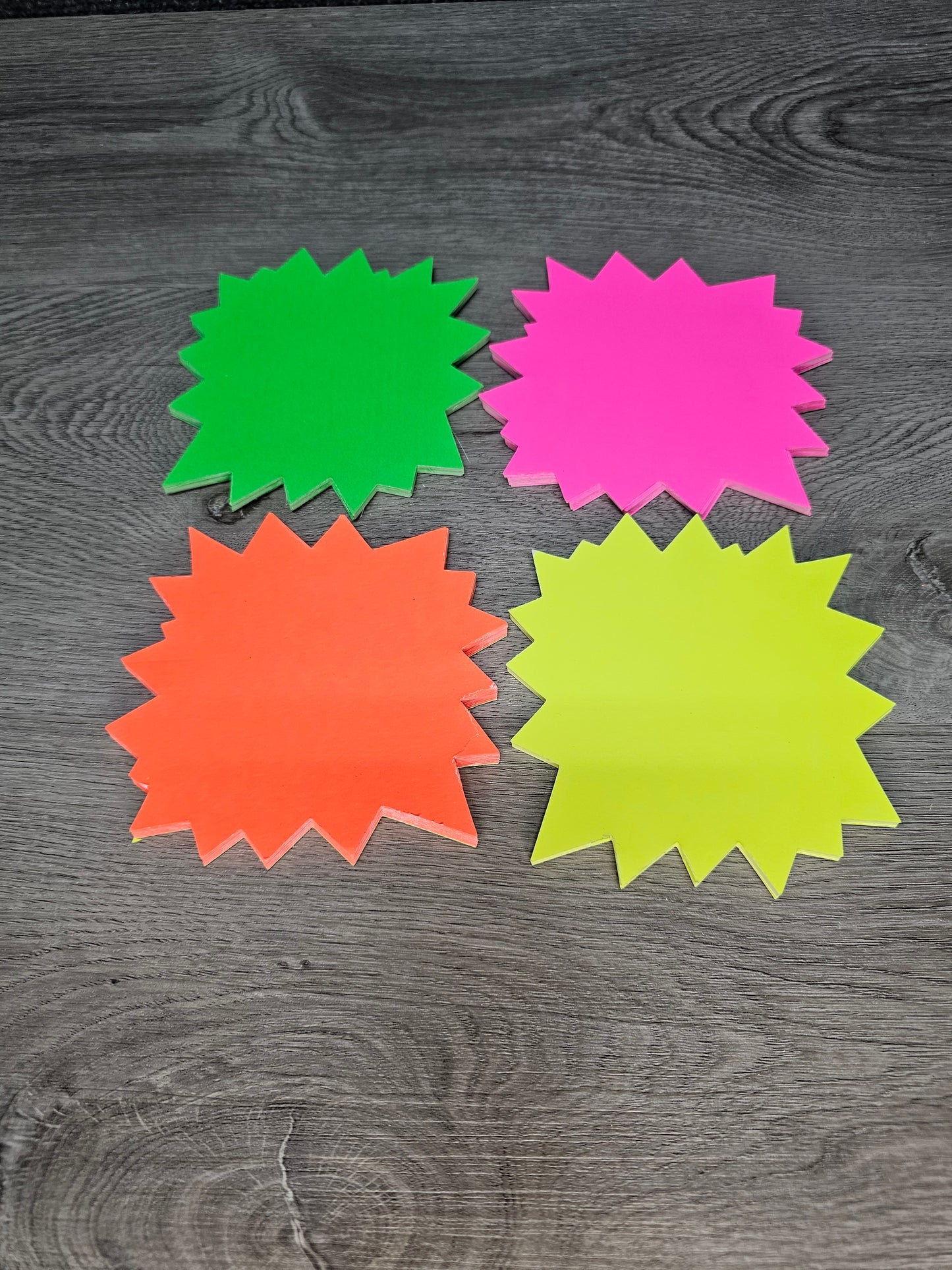 4"x4" BURST SIGN 100 PIECES 25 OF YELLOW, ORANGE, GREEN,PINK