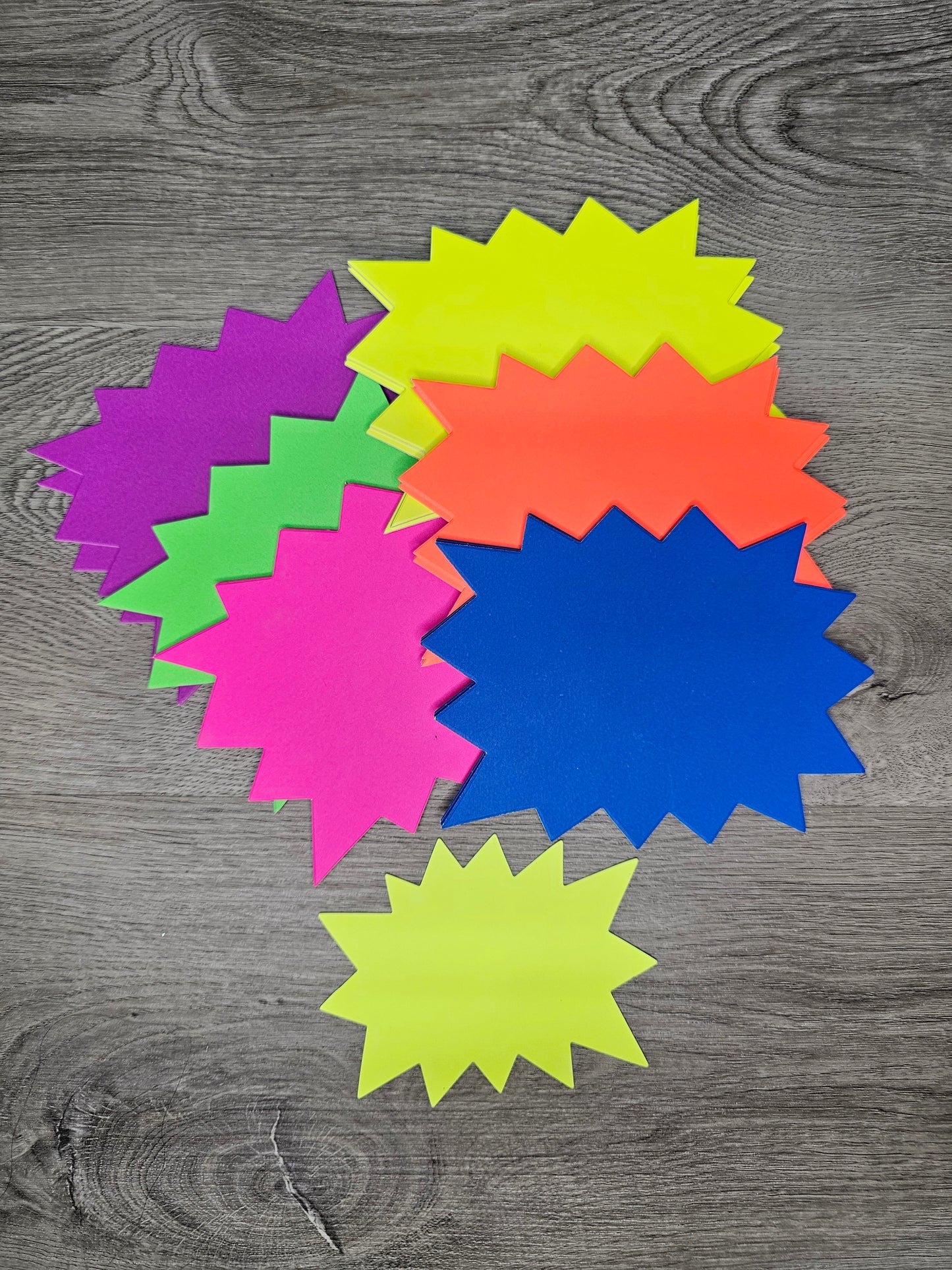 BURST SIGNS 50 PIECES YELLOW, ORANGE, GREEN, PINK, PURPLE & BLUE 49PCS 6.5"X 5"... 1 PC 5"X 3.5"