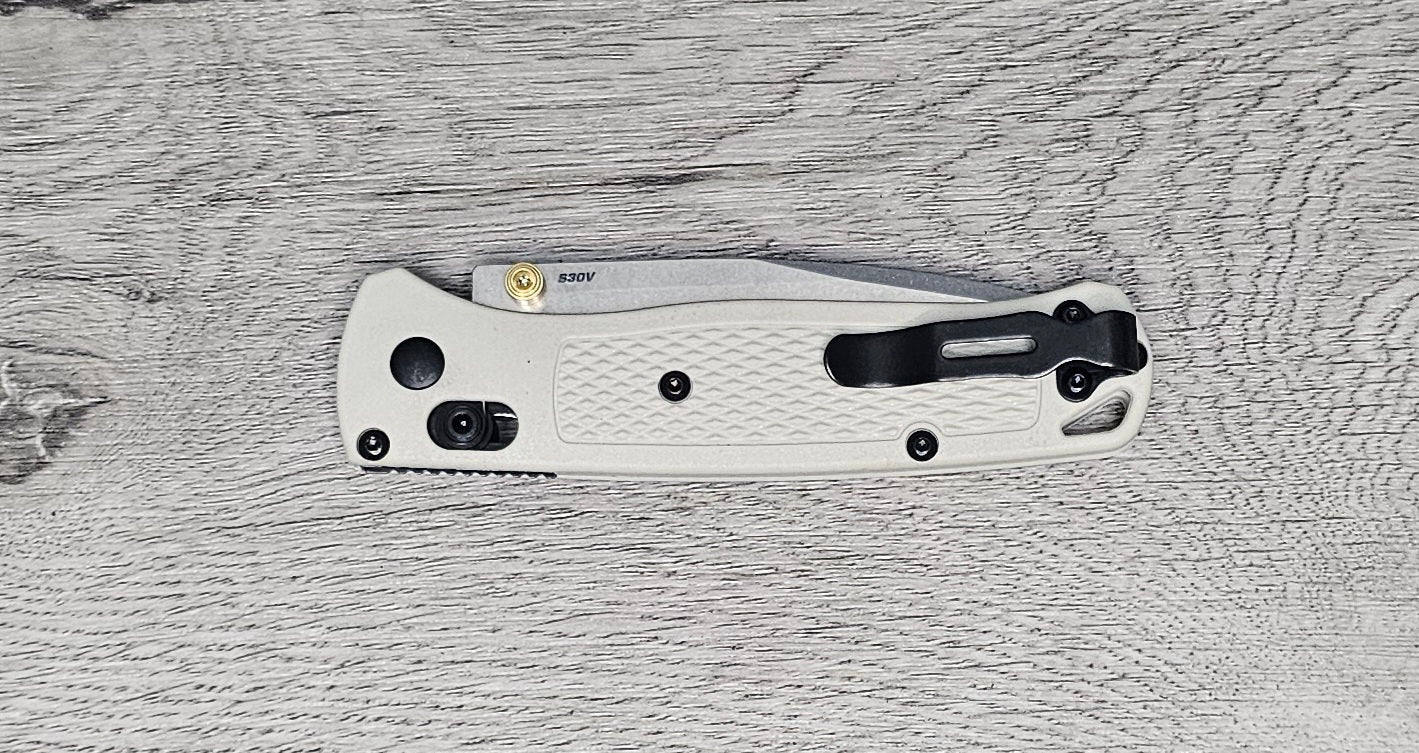B-USA 535-12 BUGO*T TAN MADE on a BENCH in Oregon