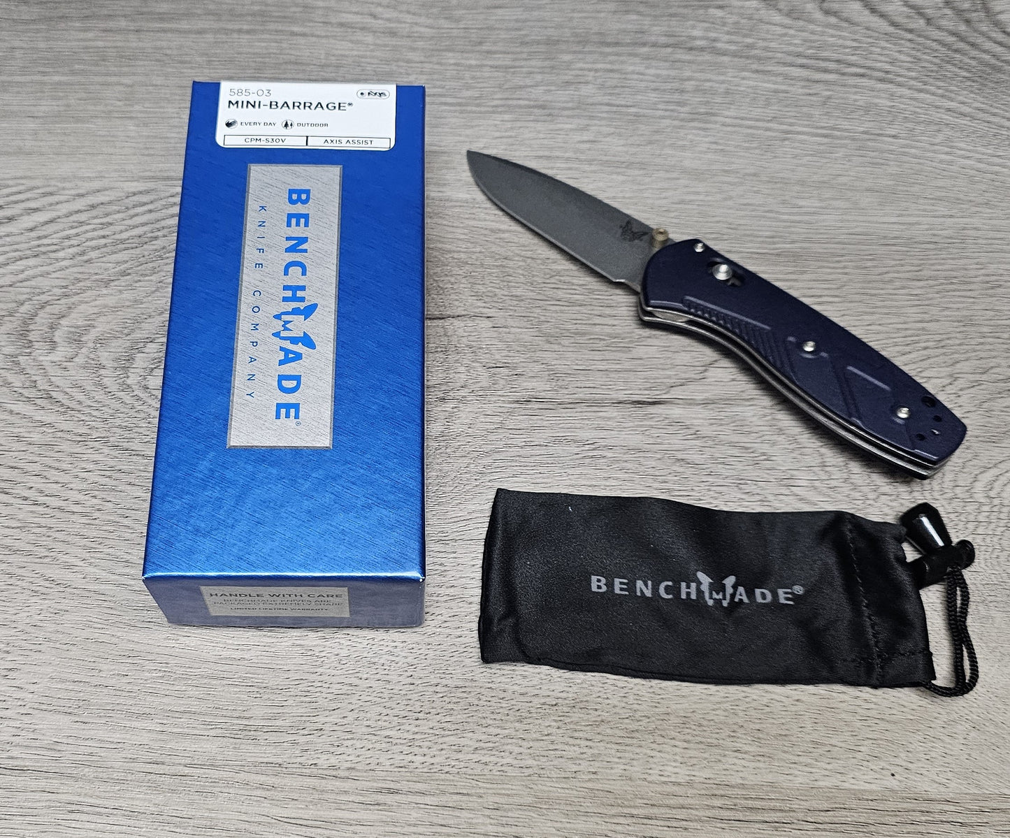 B-USA 585-03 M*NI BARRAGE BLUE CANYON MADE on a BENCH in Oregon