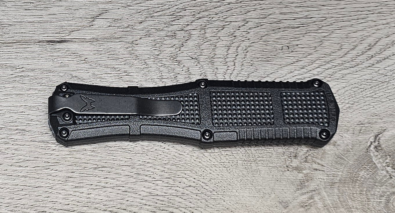 B-USA 3370GY CLAYM*RE OTF KNIFE BLACK DAGGER. MADE on a BENCH in Oregon