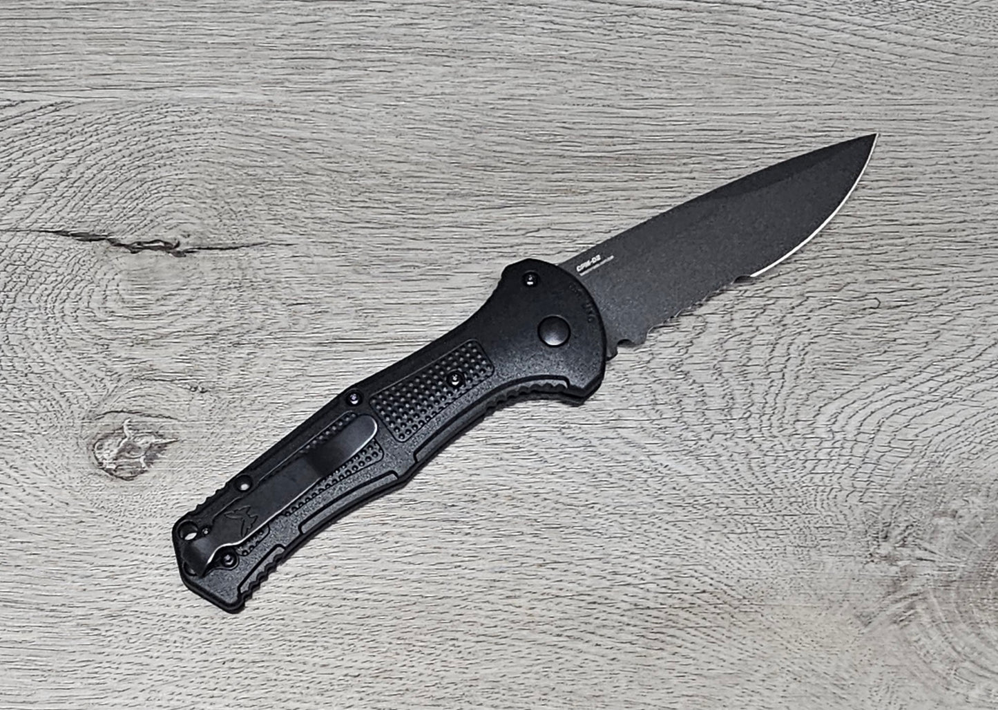 B-USA 9070SBK CLAYM*RE AUTO OPENING (NON 0TF) BLACK SERRATED KNIFE . MADE on a BENCH in Oregon