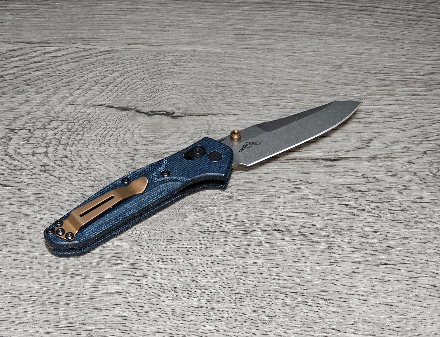 B-USA 945-04 MINI OSBO*RNE BLUE DENIM MICARTA MADE on a BENCH in Oregon