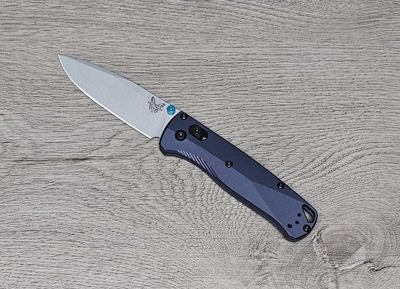 B-USA 535SL-13 BUGO*T BLUE ALUMINUM MADE on a BENCH in Oregon