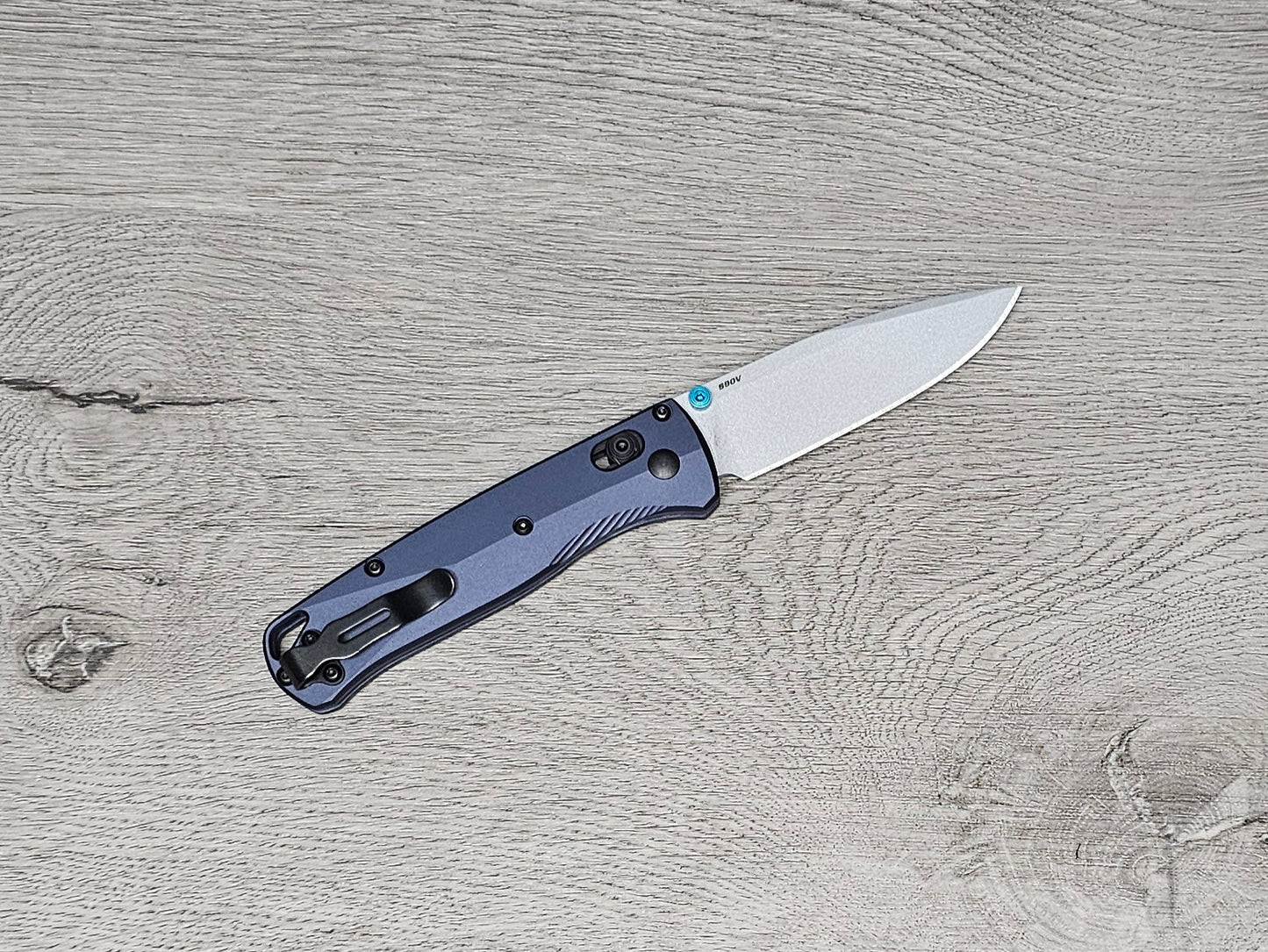 B-USA 535SL-13 BUGO*T BLUE ALUMINUM MADE on a BENCH in Oregon