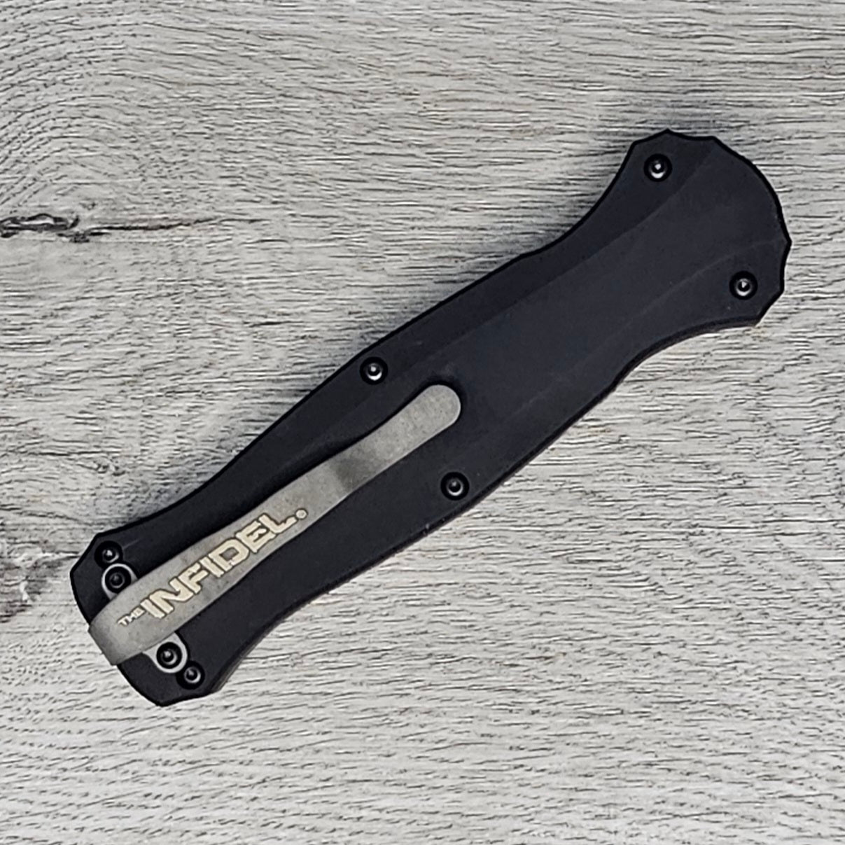 B-USA 3300BK INF*DEL OTF MADE on a BENCH in Oregon