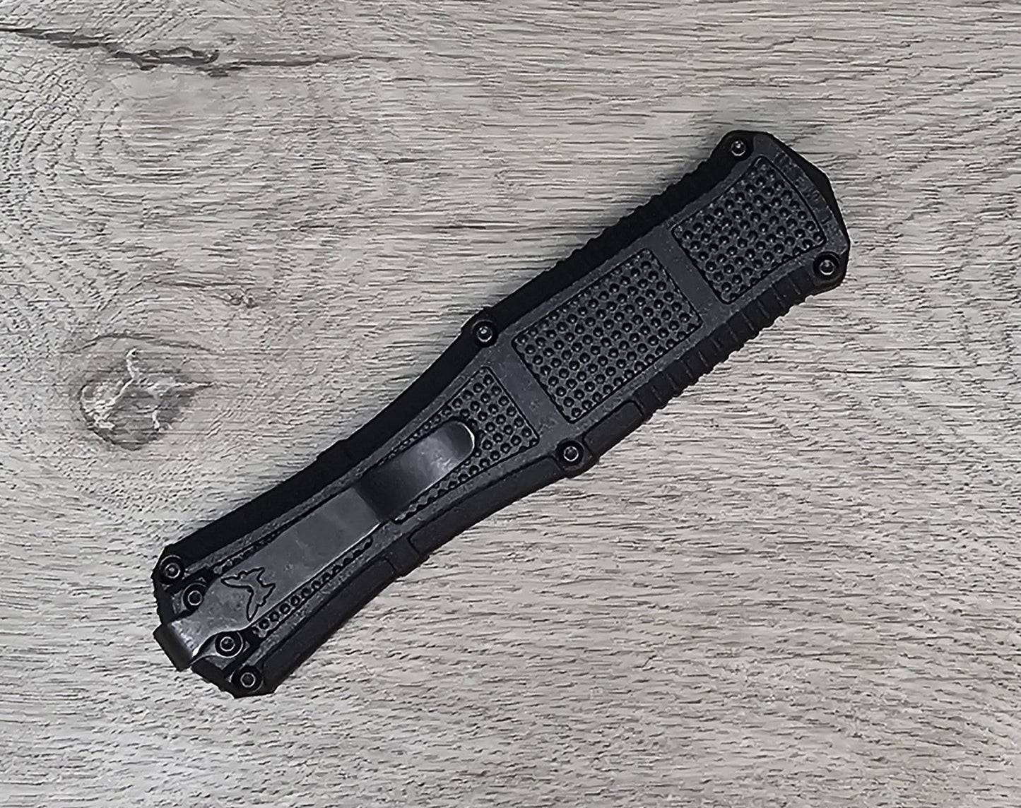 B-USA 3370GY CLAYM*RE OUT THF FRONT KNIFE. MADE on a BENCH in Oregon