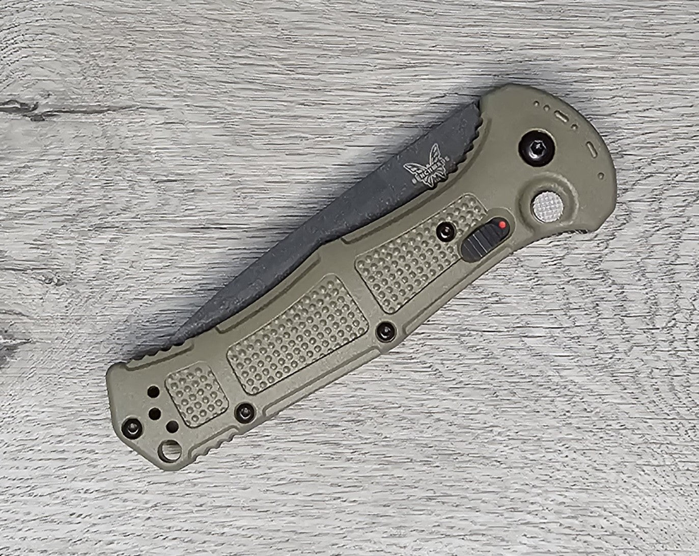 B-USA 9070SBK-1 CLAYM*RE AUTO OPENING (NON 0TF) RANGER GREEN SERRATED KNIFE . MADE on a BENCH in Oregon