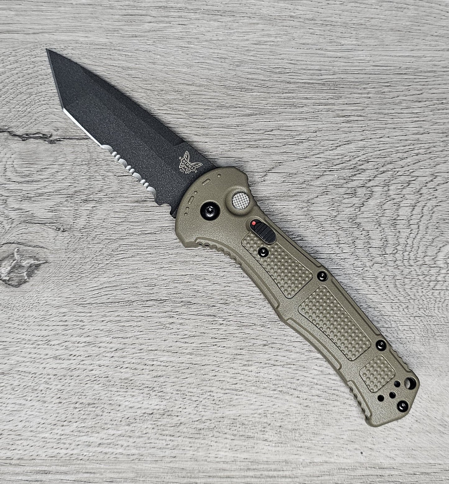 B-USA 9070SBK-1 CLAYM*RE AUTO OPENING (NON 0TF) RANGER GREEN SERRATED KNIFE . MADE on a BENCH in Oregon