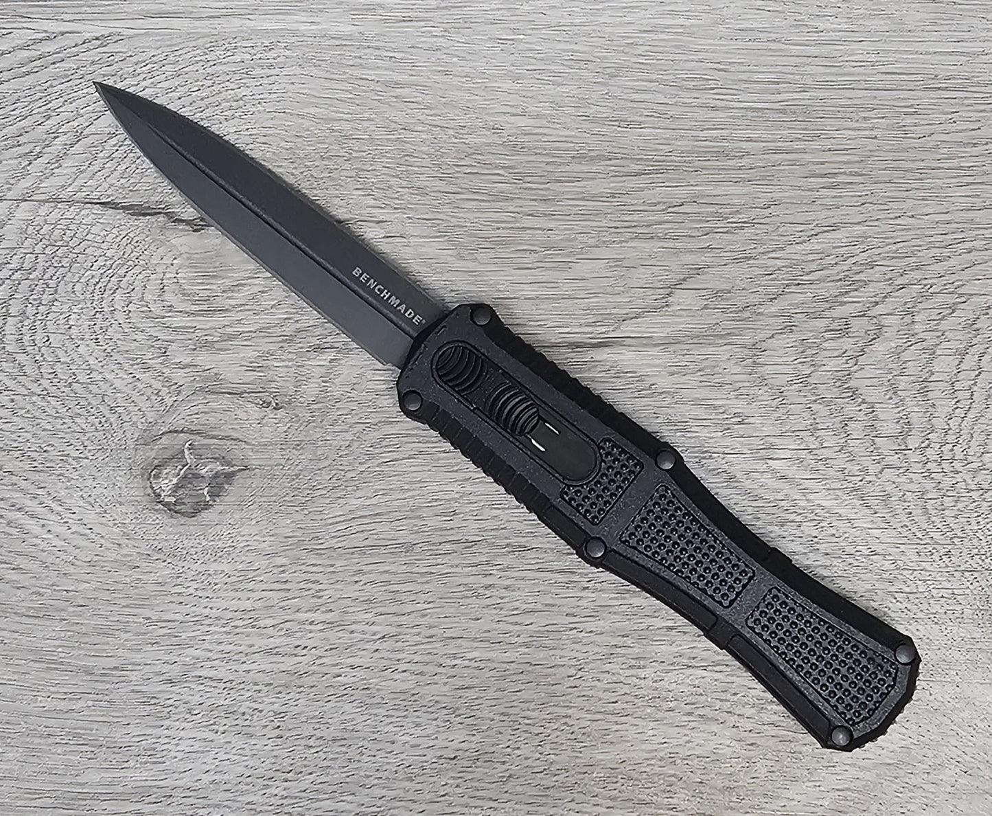 B-USA 3370GY CLAYM*RE OTF KNIFE BLACK DAGGER. MADE on a BENCH in Oregon
