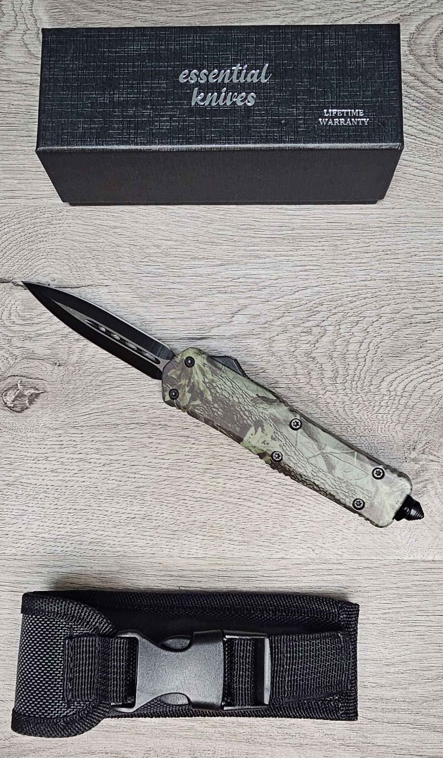 ESSENTIAL KNIVES "THE ESSENTIAL 9"CAMO Out The Front Knife DAGGER Blade