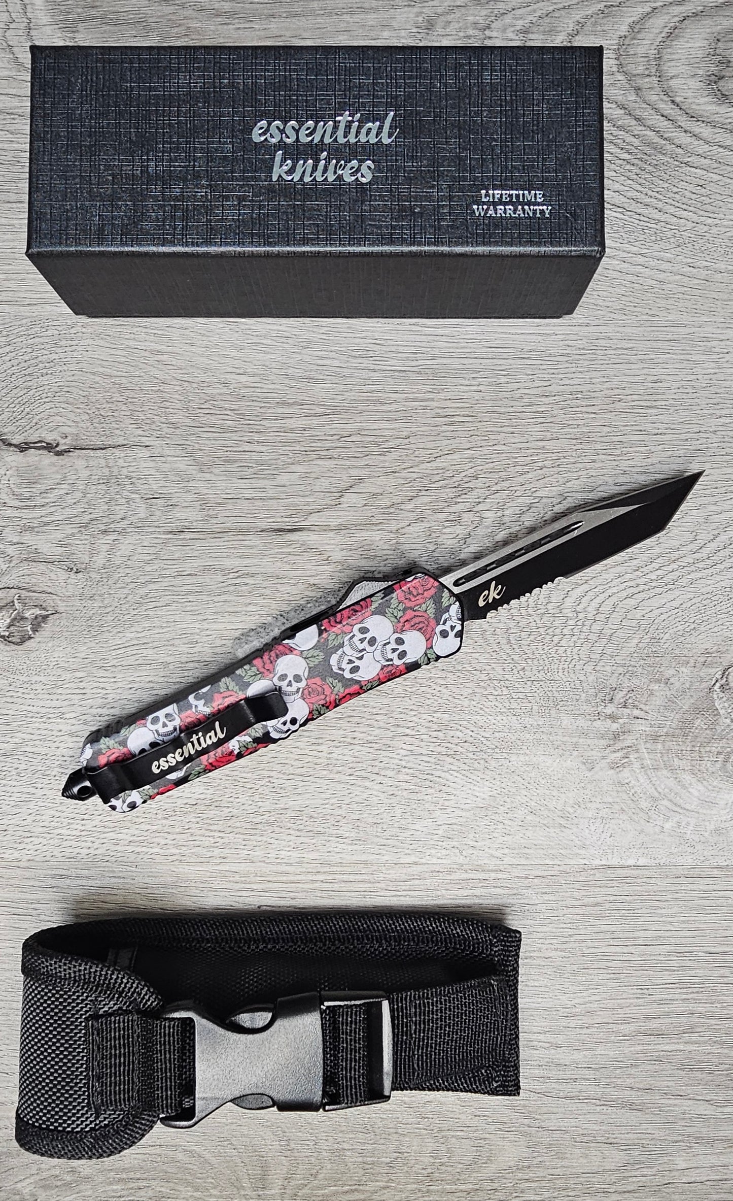 ESSENTIAL KNIVES "THE ESSENTIAL 9" SKULLS N ROSES Out The Front Knife Tanto Blade