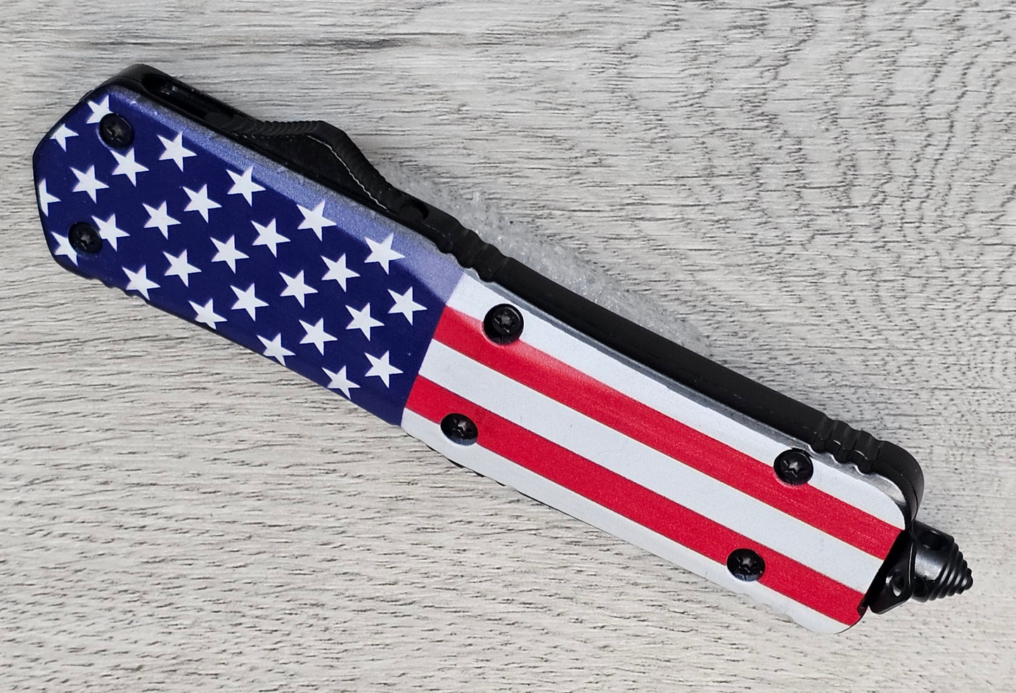ESSENTIAL KNIVES "THE ESSENTIAL 9" STARS & STRIPES Out The Front Knife Tanto SERRATED Blade