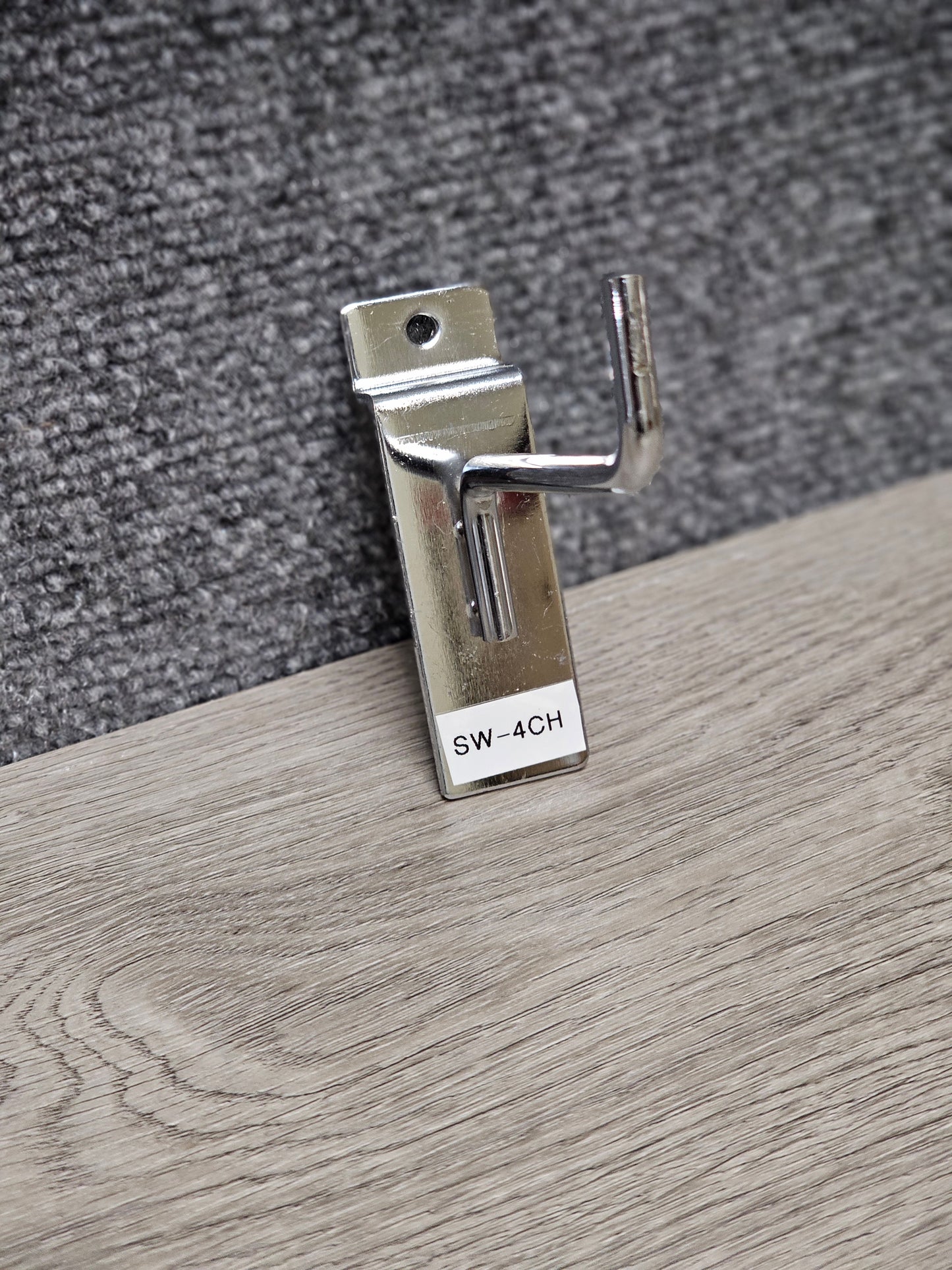 4" HOOK FOR SLATWALL #SW-4CH 90 DEGREE END