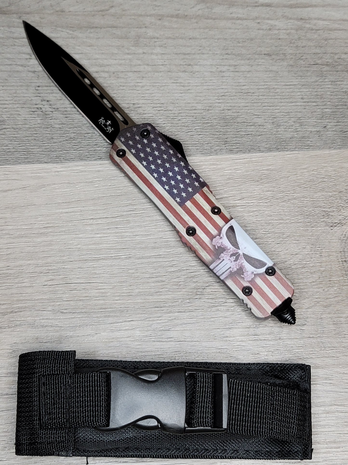 Tiger Tec Warrior Punisher "Skull US Flag" Out The Front Knife Drop Point Blade
