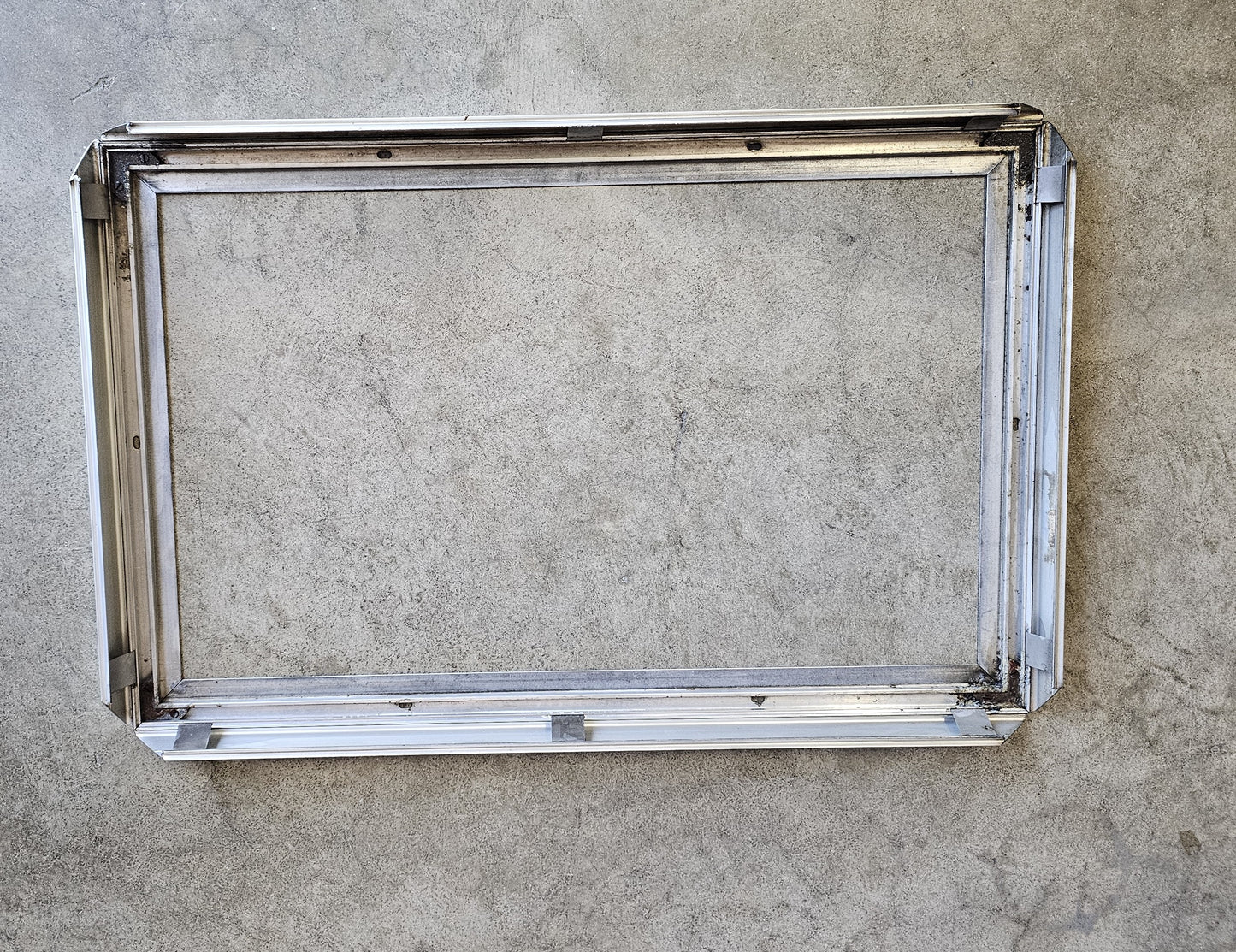 "HOT TOOLS" EXTERIOR VAN SIGN HOLDER