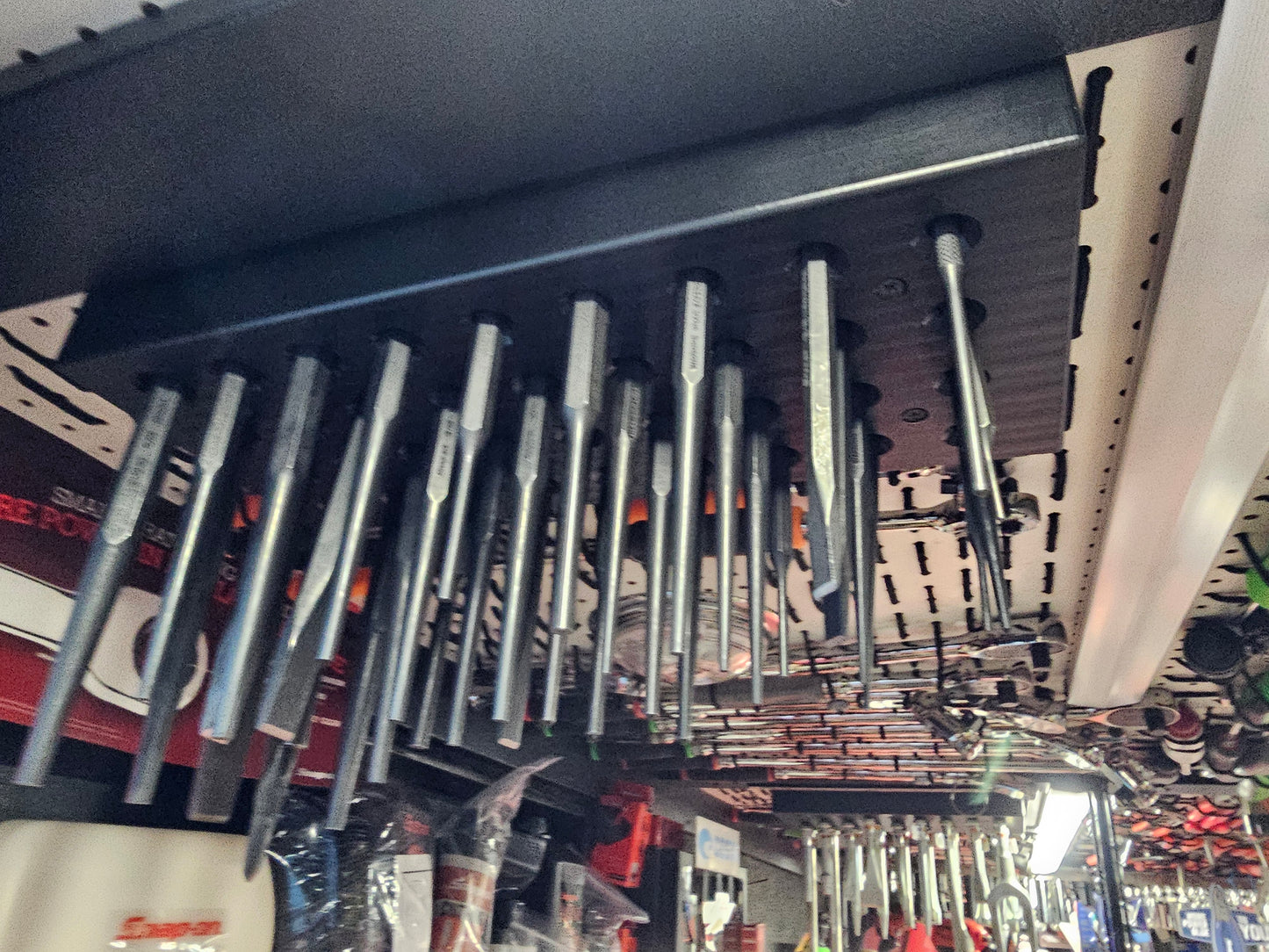 '-PUNCH & CHISEL HOLDER (MAGNETIC)