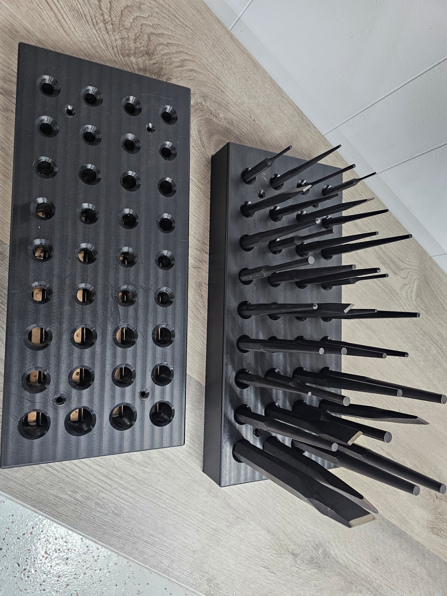 '-PUNCH & CHISEL HOLDER (MAGNETIC)