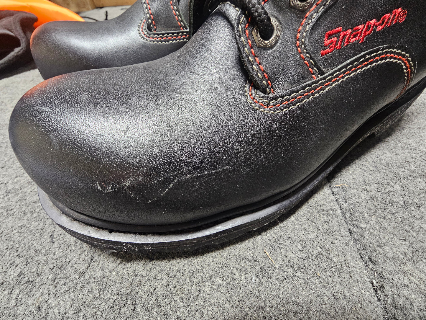 Snap-on Chassis CT composite to boots size 8.5. Brand new. light scratches from being displayed on tool truck