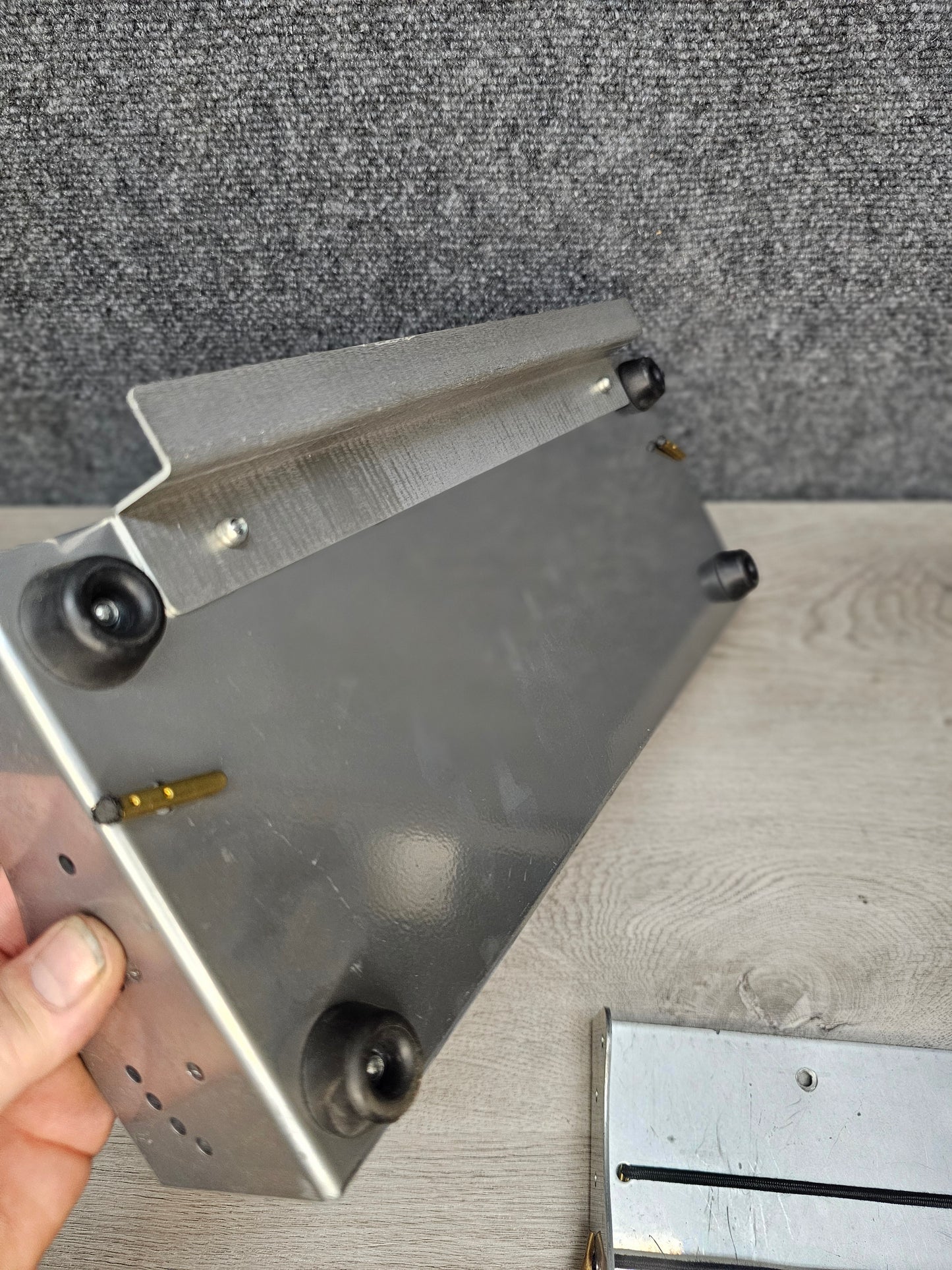 DIAGNOSTIC DISPLAY slatwall mount 15' " L X 5 &3/4" H