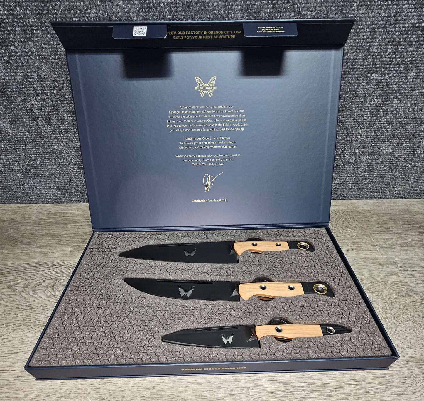 B-USA 4005-02 3 PIECE CUTLERY SET MAPPLE VALLEY RICLITE : WILDCO*ST, TRUE PAR*NG, MEATCRAFT*R