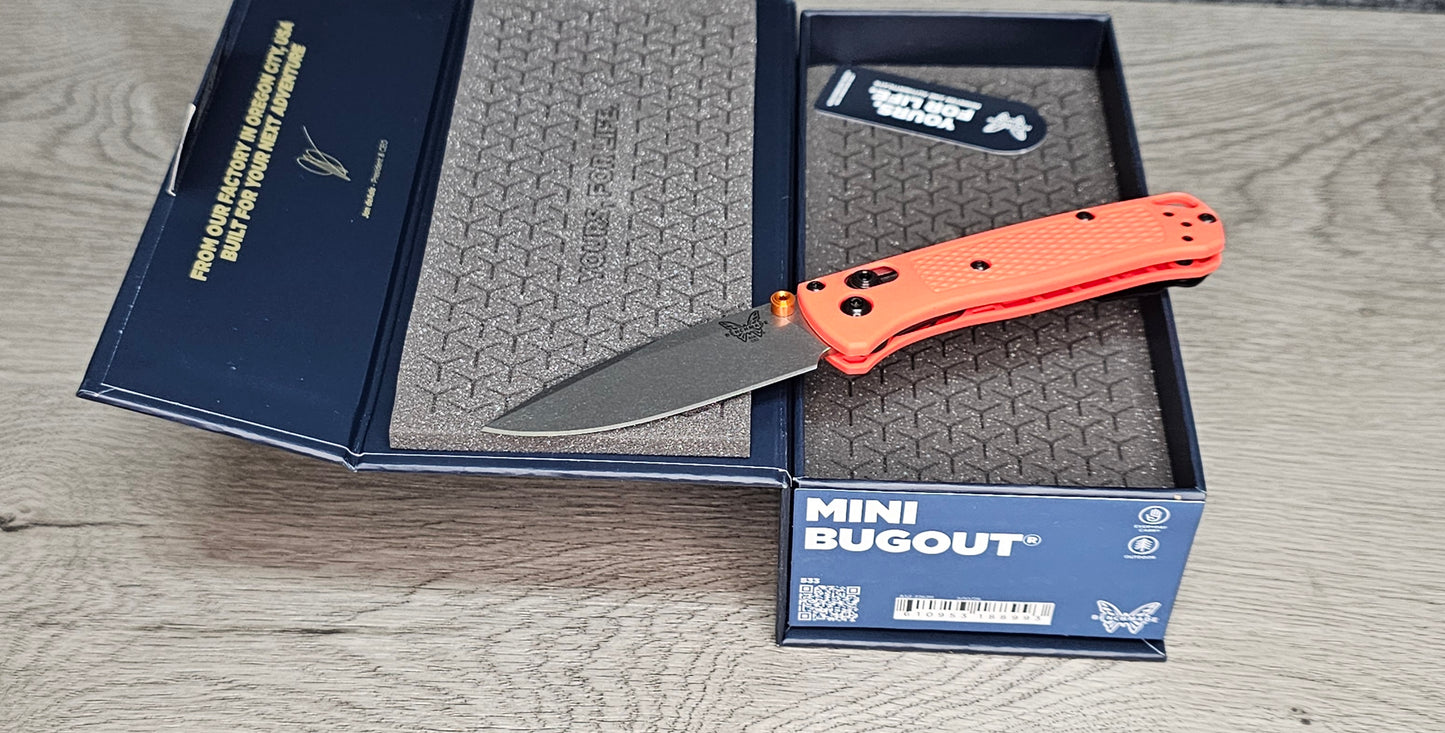 B-USA  533  MIN*  BUGO*T  ORANGE  MADE on a BENCH in Oregon