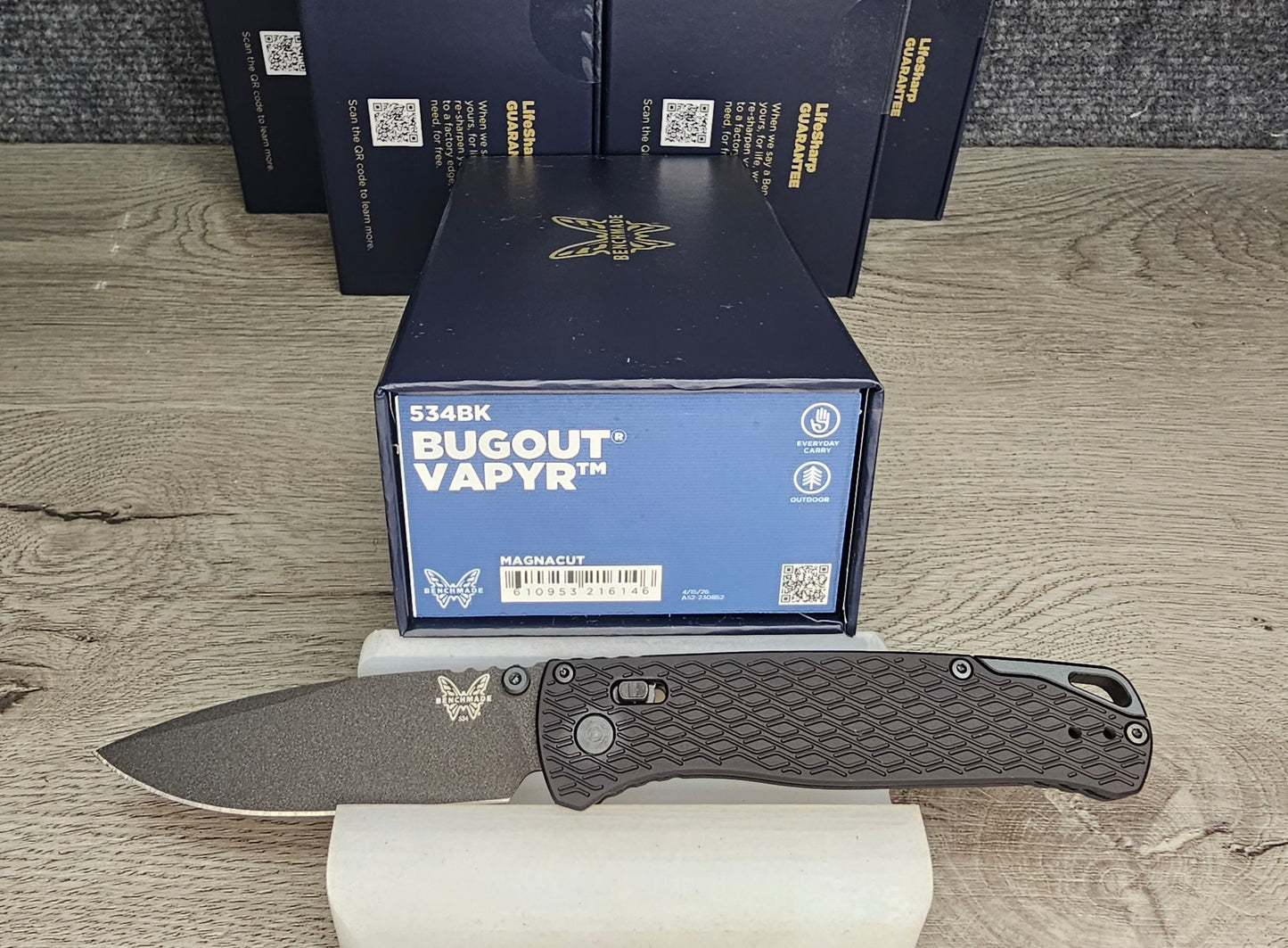 B-USA 534BK V*PYR BUGO*T ANODIZED ALUMINM HANDLE MADE on a BENCH in Oregon
