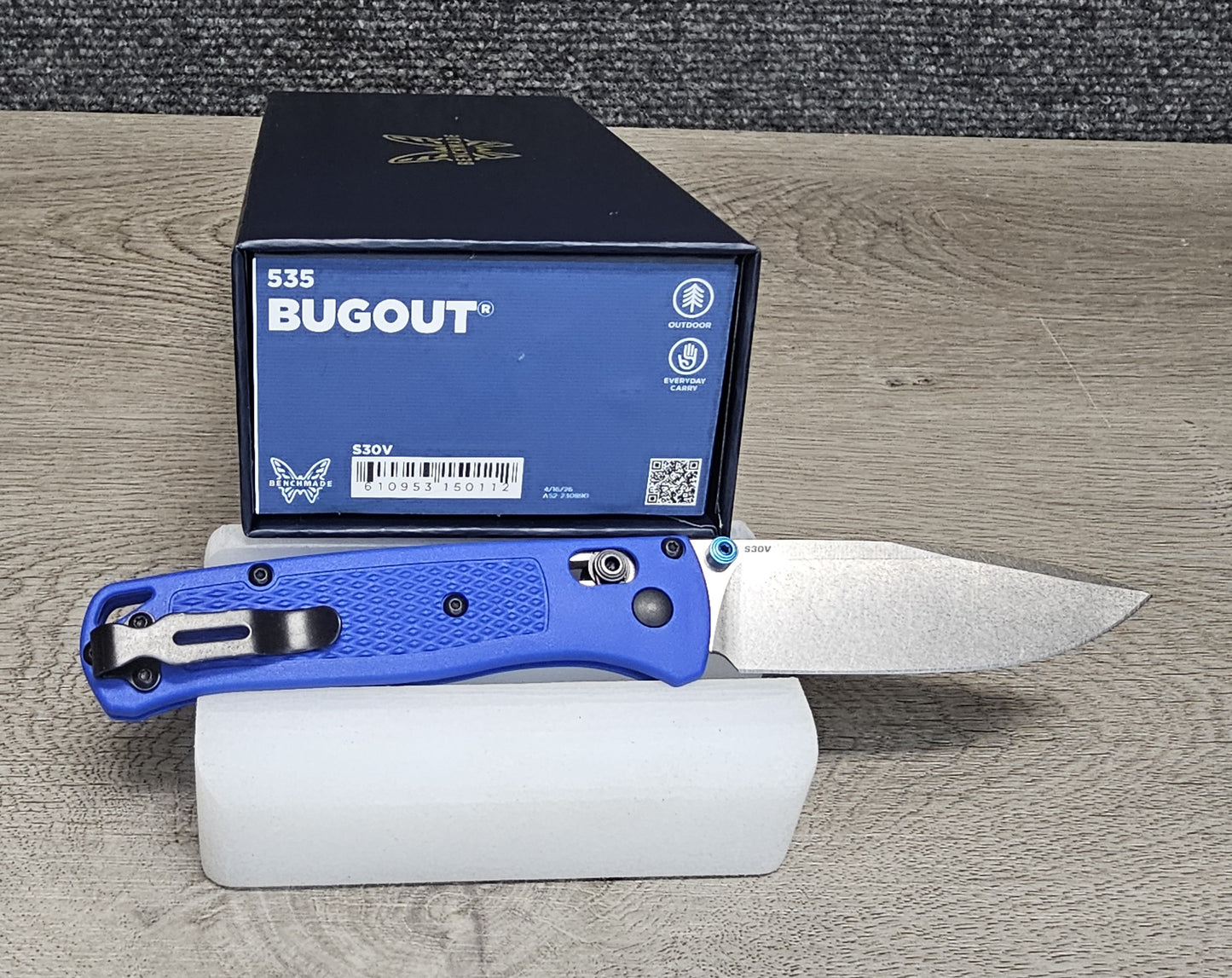 B-USA 535  BUGO*UT BLUE  MADE on a BENCH in Oregon