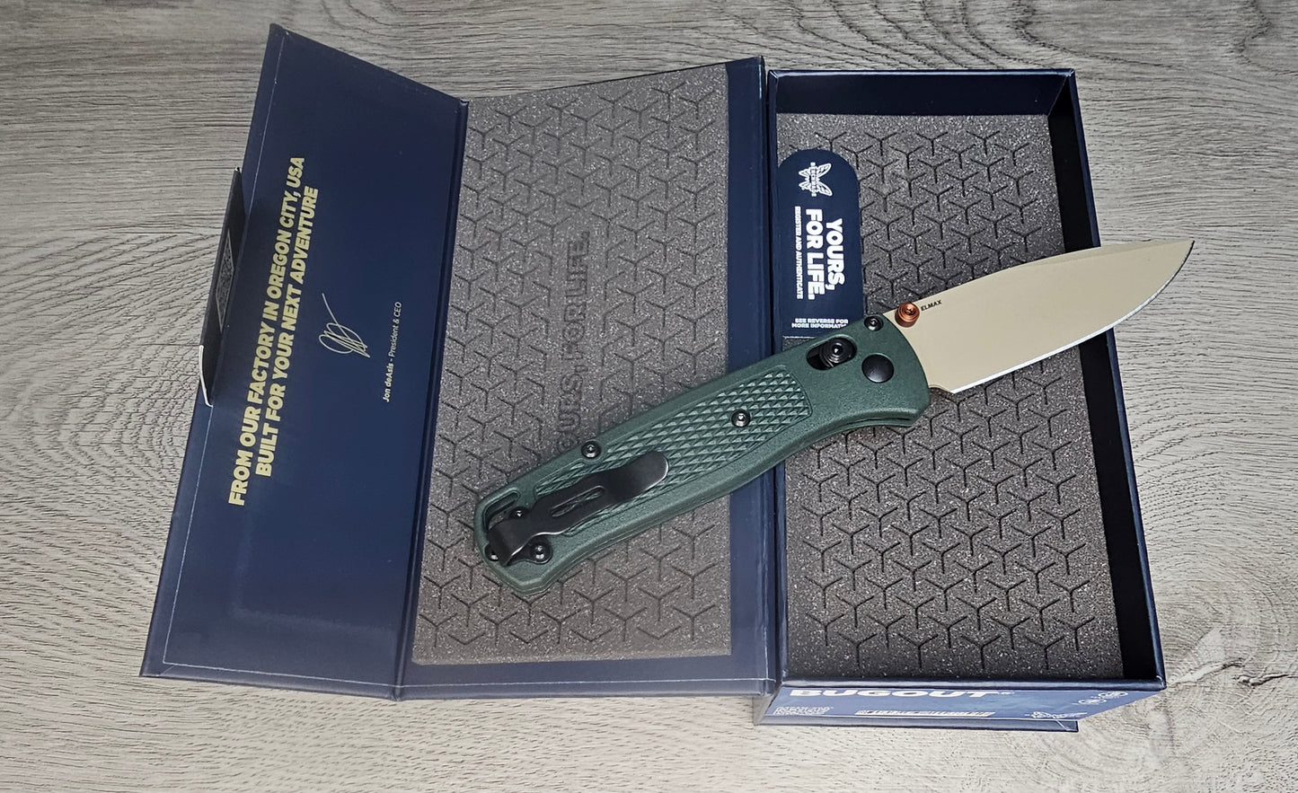 B-USA  535tn-2601  BUGO*T TAIGA GREEN MADE on a BENCH in Oregon