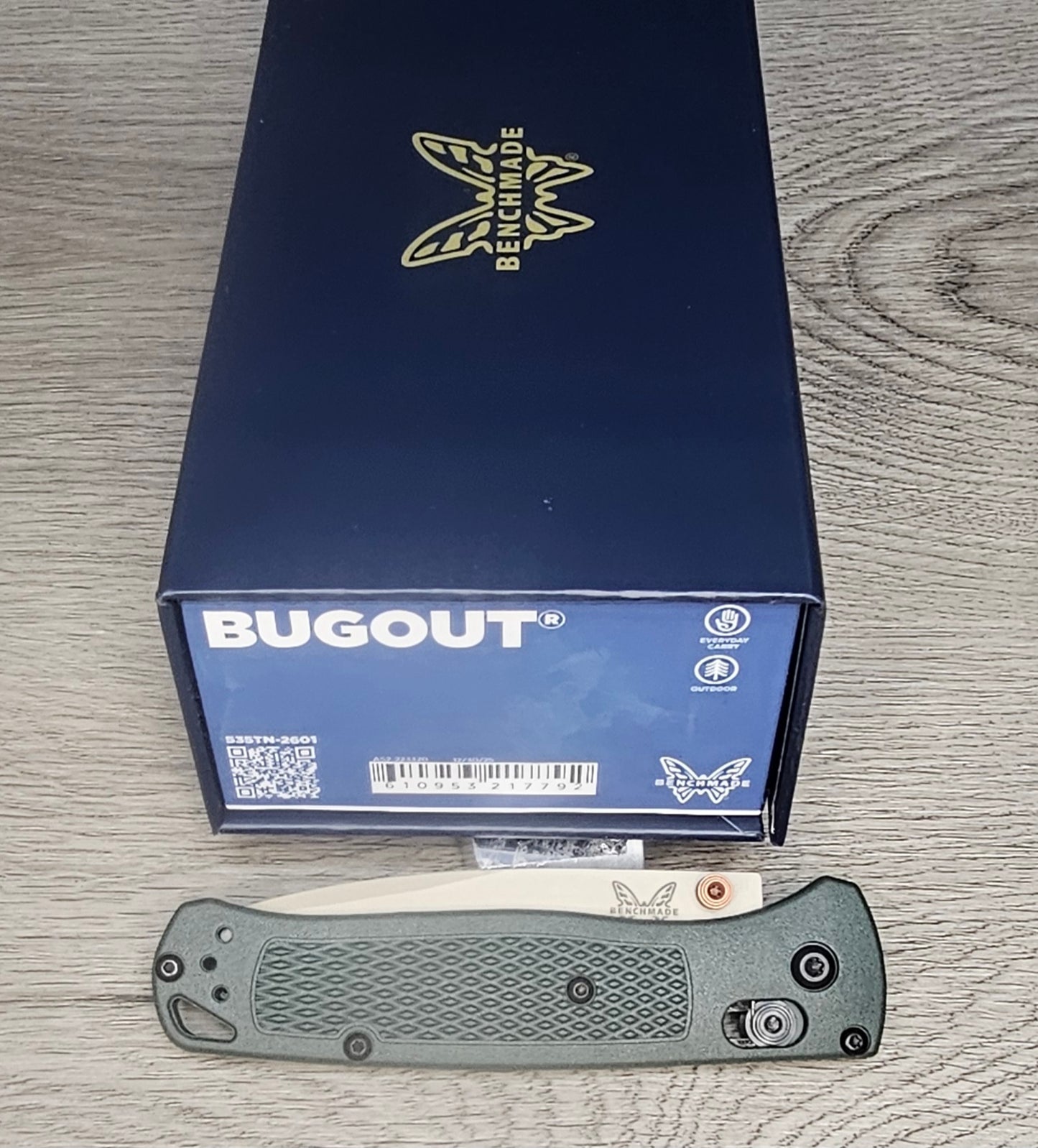 B-USA  535tn-2601  BUGO*T TAIGA GREEN MADE on a BENCH in Oregon