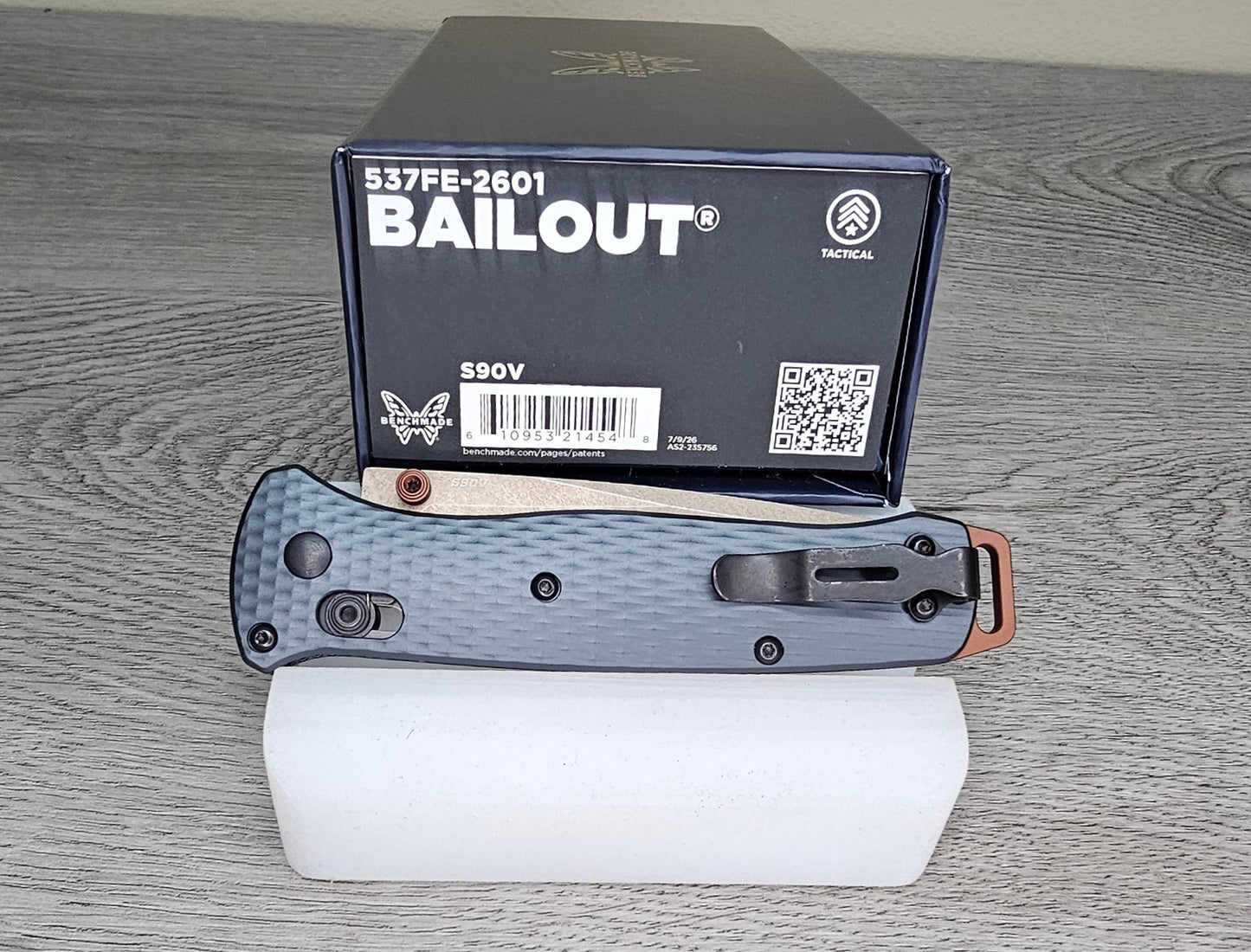 B-USA  537FE-2601  BA*LOUT TAIGA GREEN ALUMINUM. MADE on a BENCH in Oregon