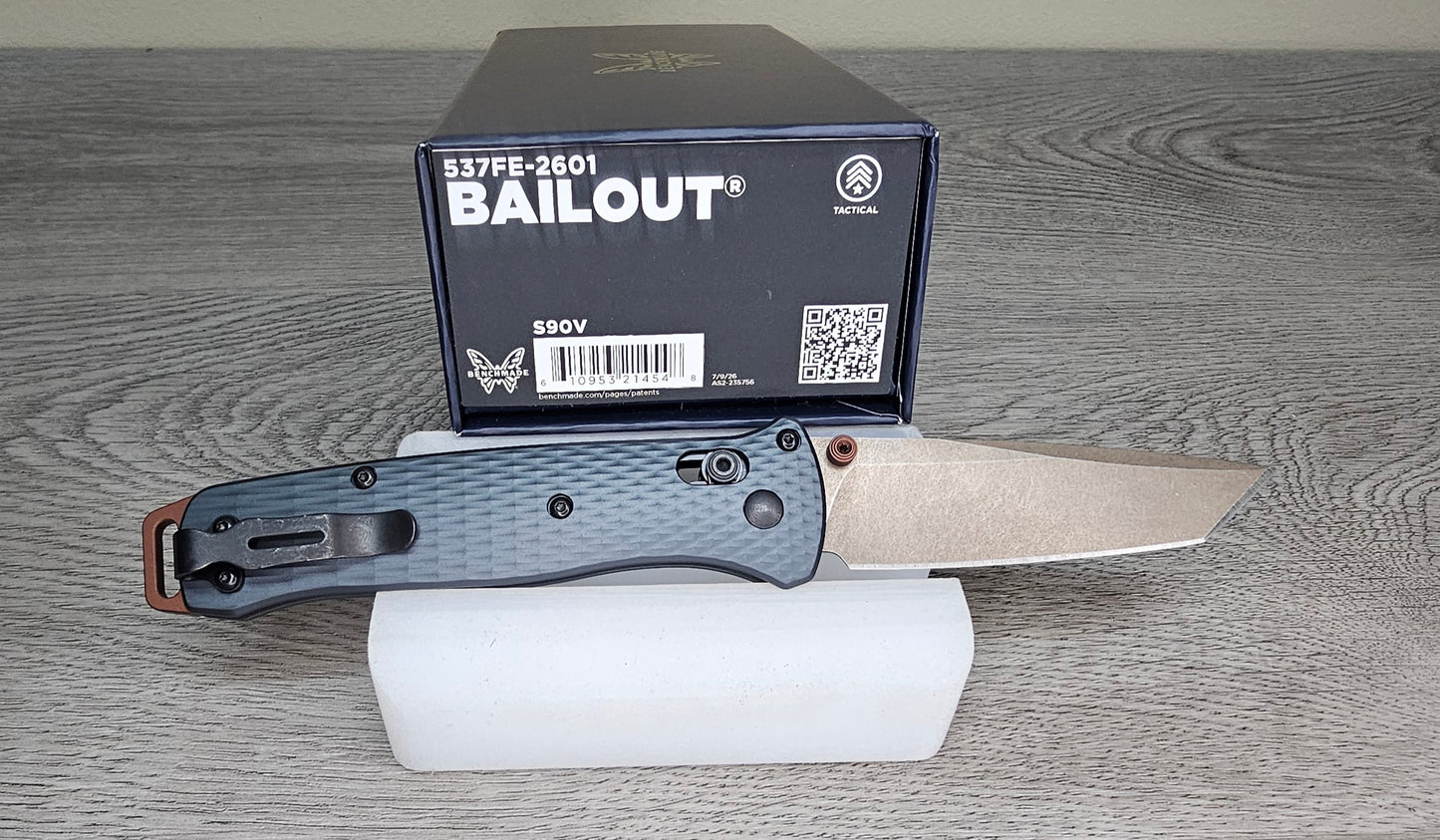 B-USA  537FE-2601  BA*LOUT TAIGA GREEN ALUMINUM. MADE on a BENCH in Oregon