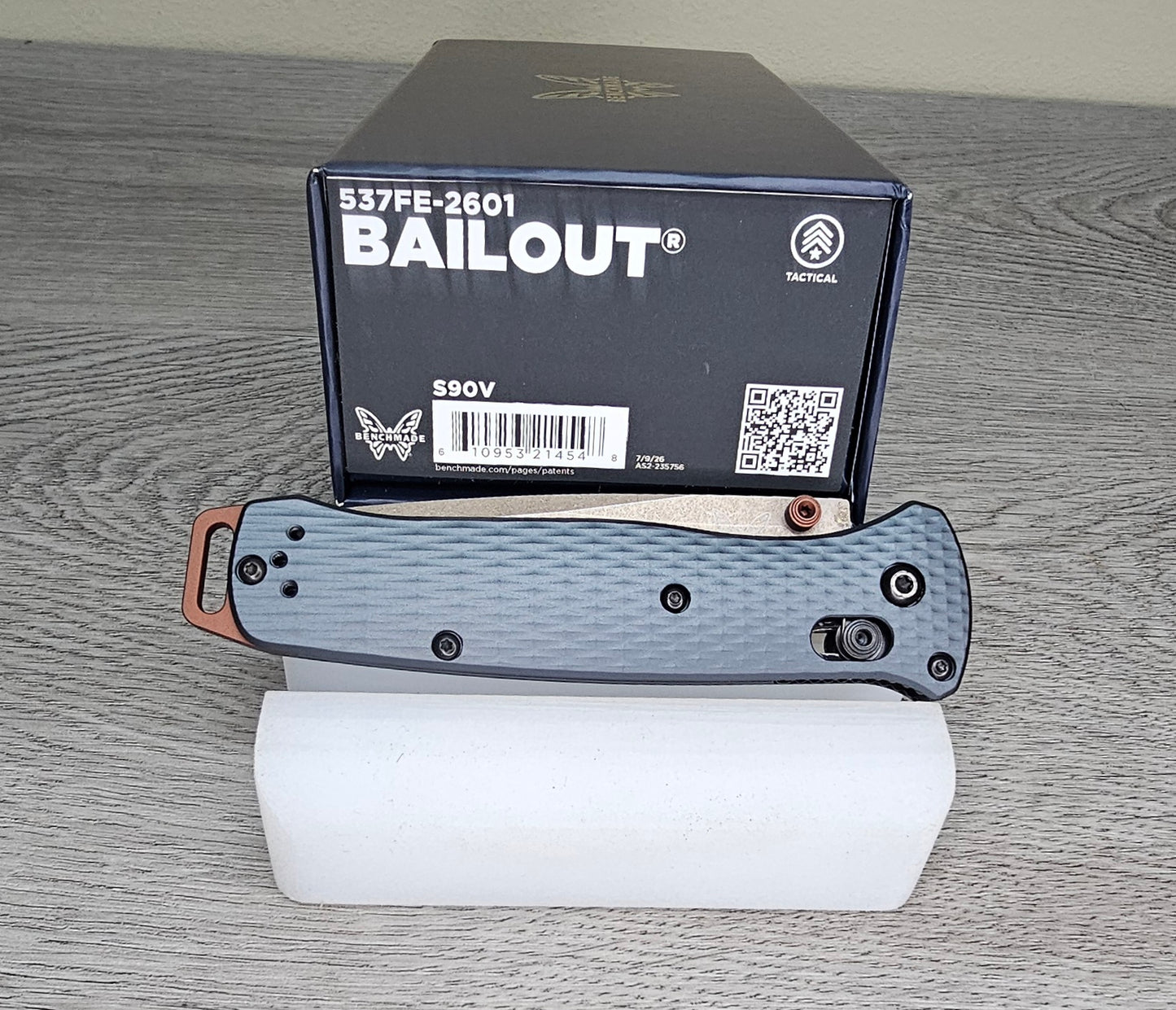 B-USA  537FE-2601  BA*LOUT TAIGA GREEN ALUMINUM. MADE on a BENCH in Oregon