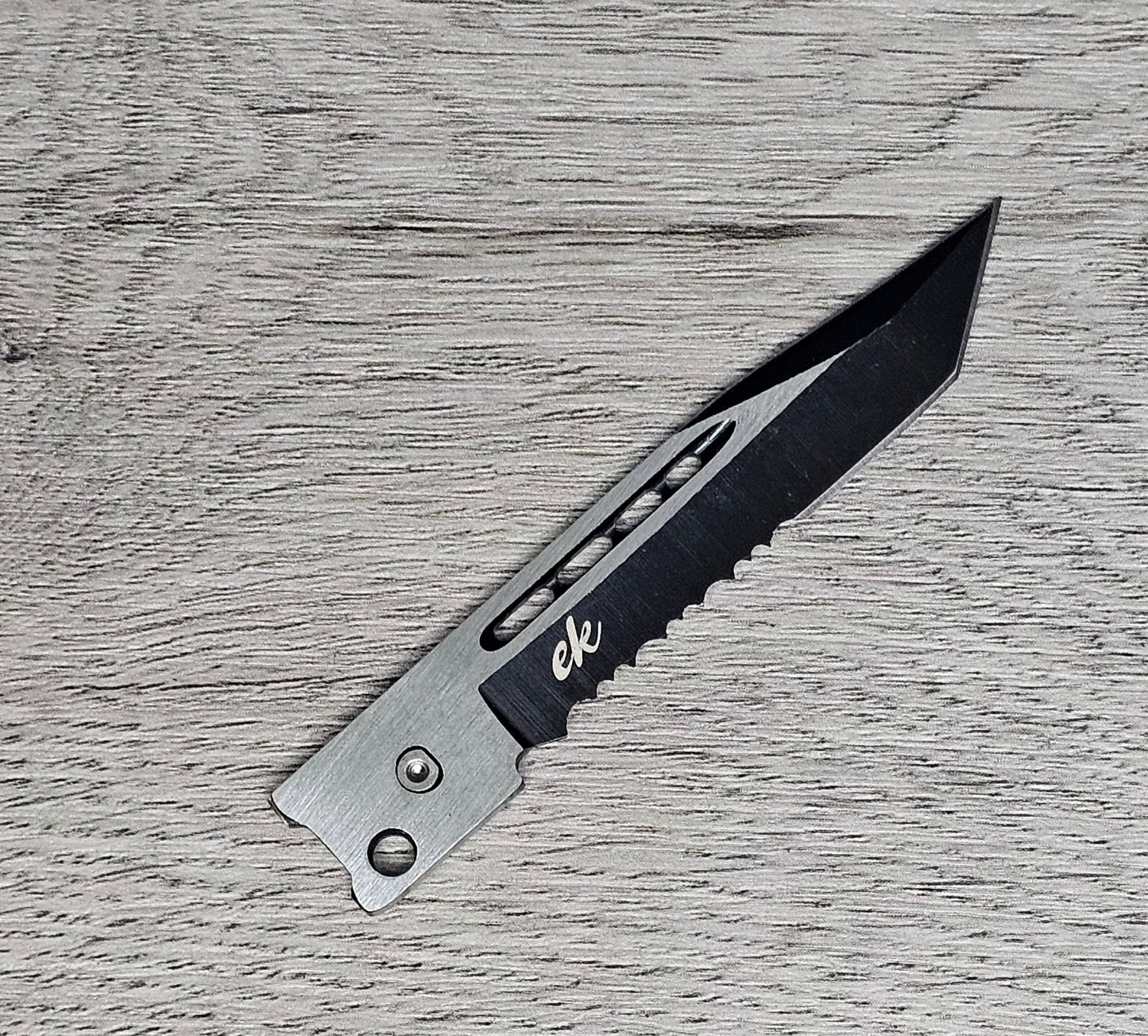 Essential 7 REPLACEMENT TANTO SERRATED BLADE #E7RB-TS
