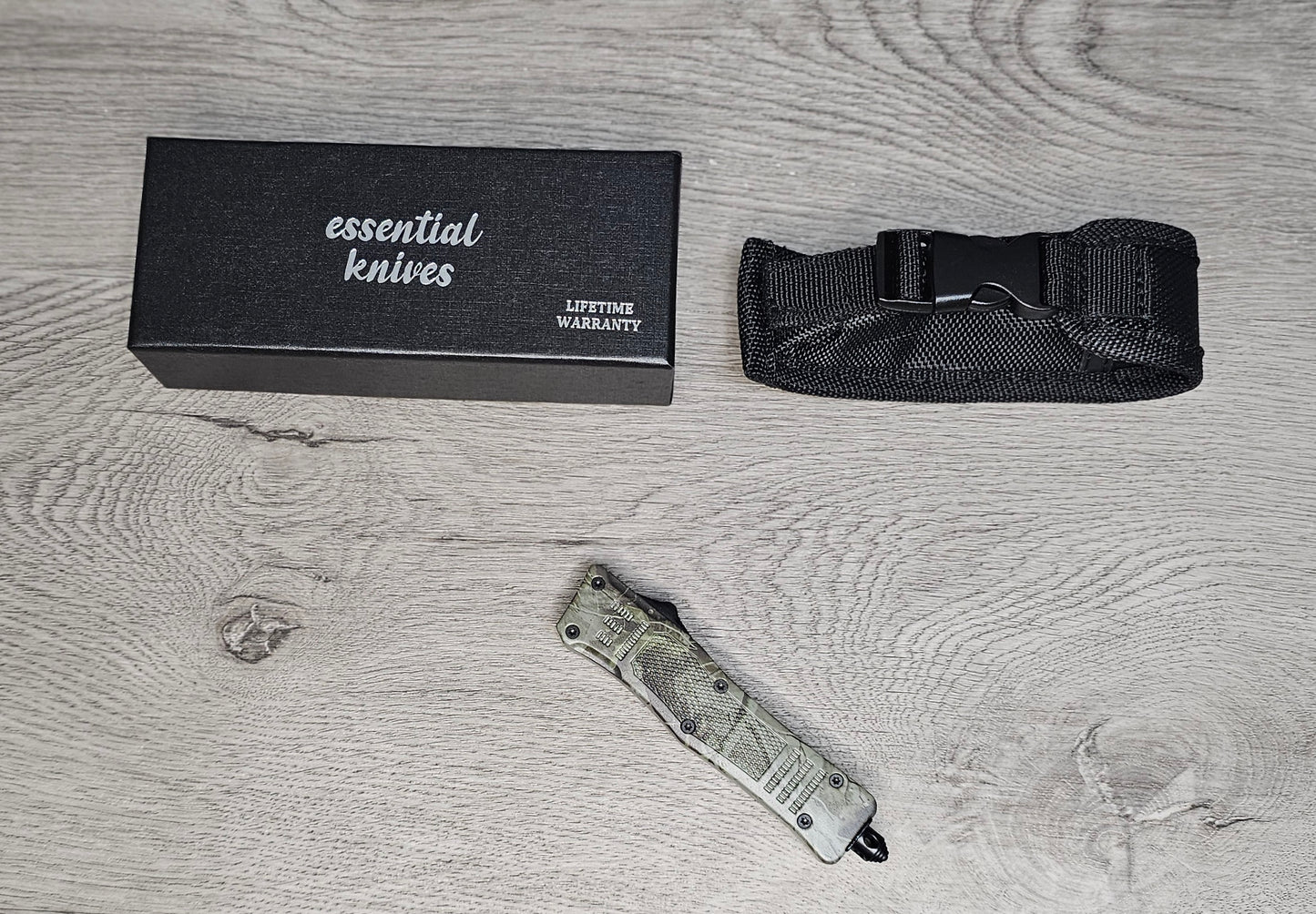 ESSENTIAL KNIVES "THE ESSENTIAL 7" CAMO Out The Front Knife DAGGER Blade