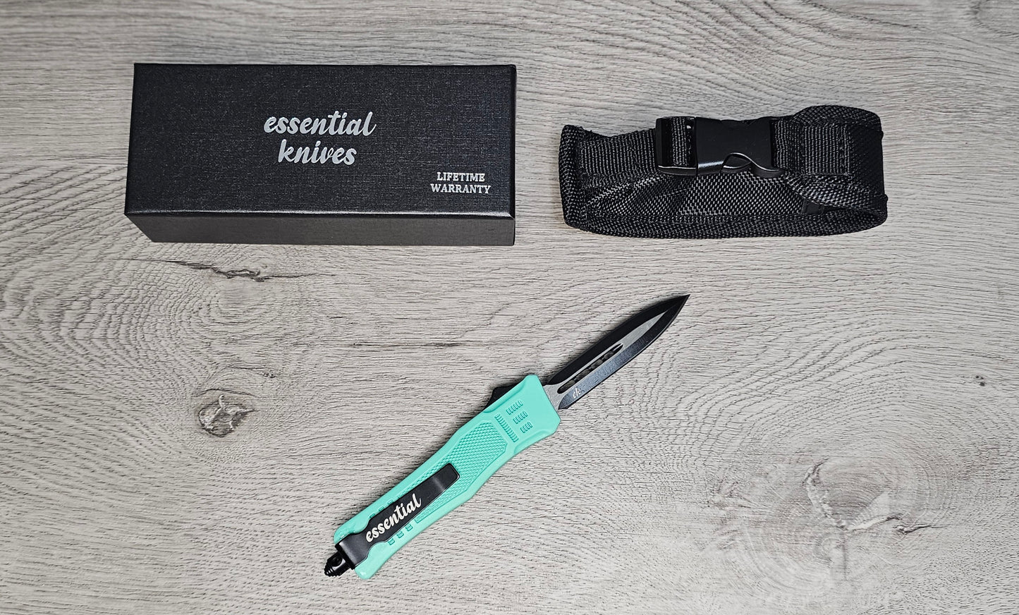 ESSENTIAL KNIVES "THE ESSENTIAL 7" TIFFANY BLUE Out The Front Knife DAGGER Blade