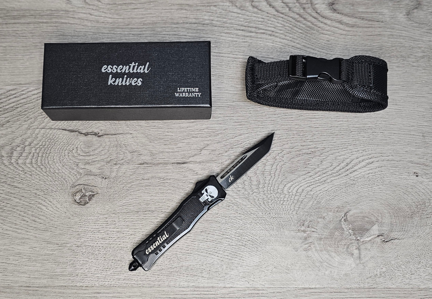 ESSENTIAL KNIVES "THE ESSENTIAL 7" SKULL Out The Front Knife TANTO Blade