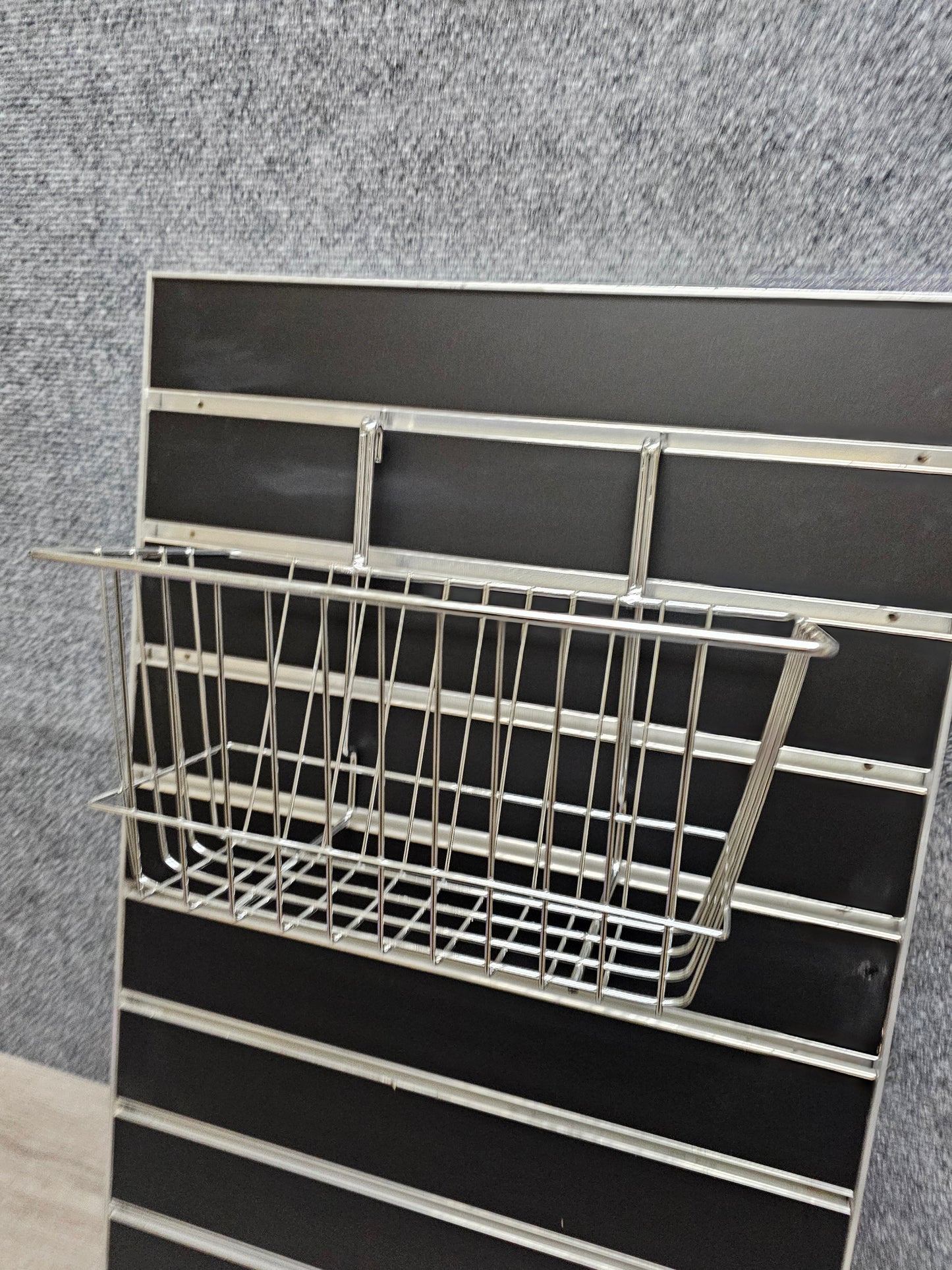 CHROME MEDIUM WIRE BASKET 12X6X6" FOR SLATWALL OR PEGBOARD #SW-MDBSKC