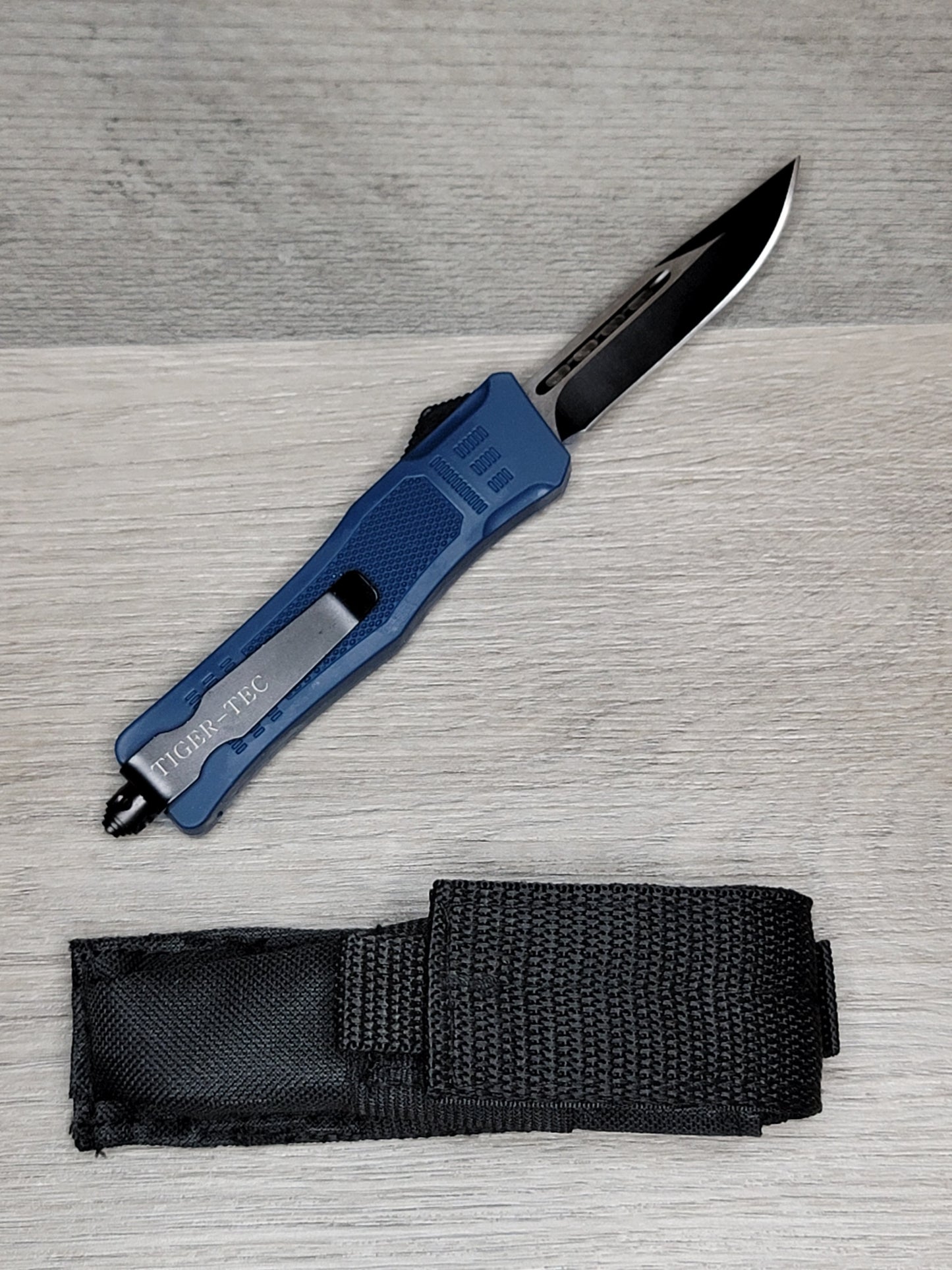 Tiger Tec Defender Blue Out The Front Knife Drop Point Blade