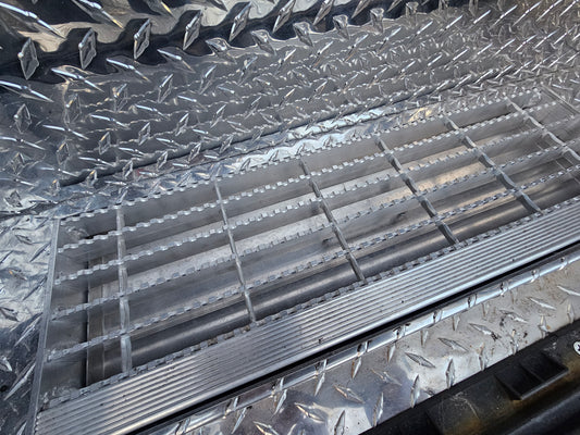 EZ Clean Steps - CUSTOM MADE FOR YOUR TRUCK!