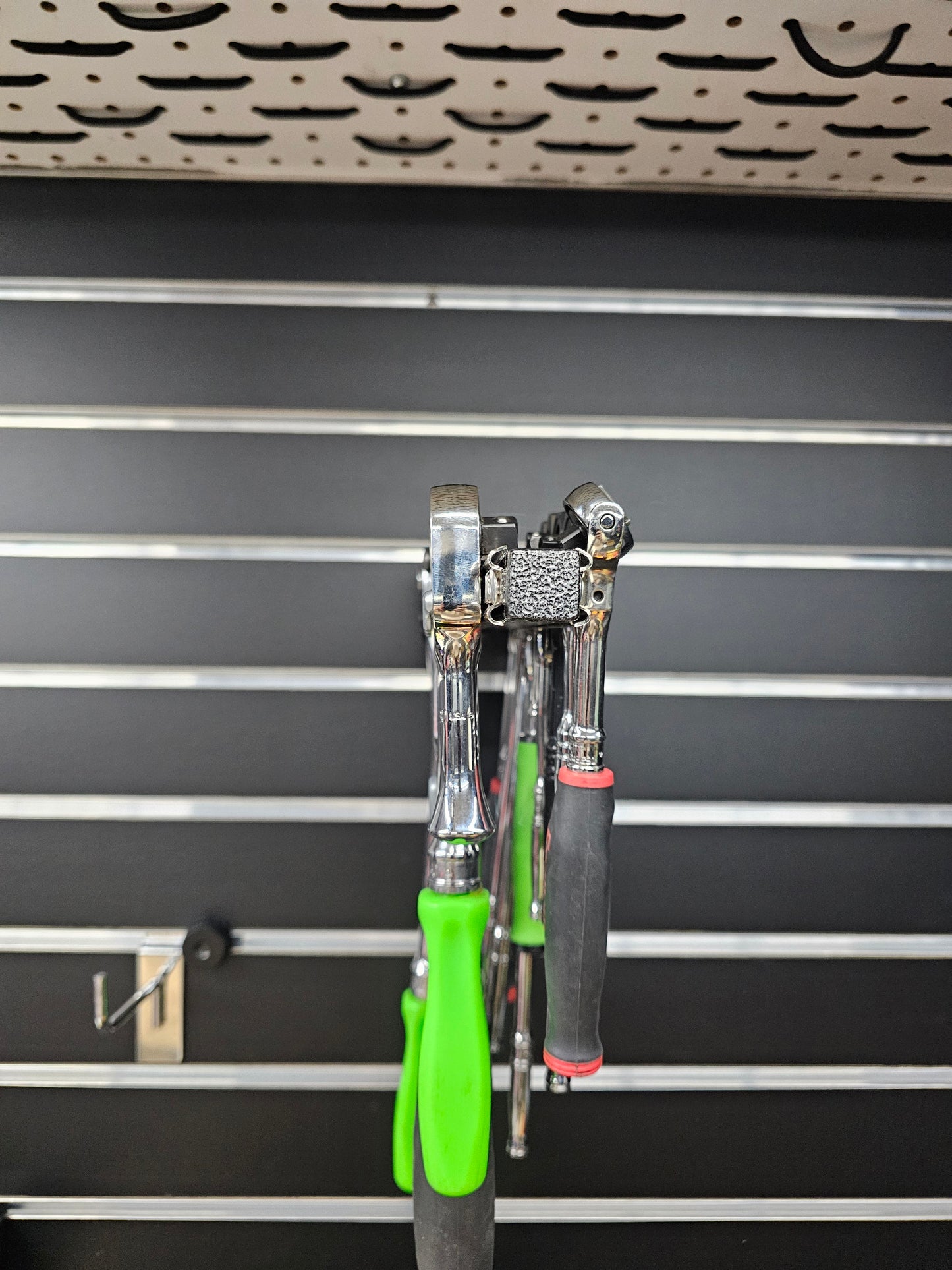 ESSENTIAL MAGNETIC TREE FOR SLATWALL #SW-MT