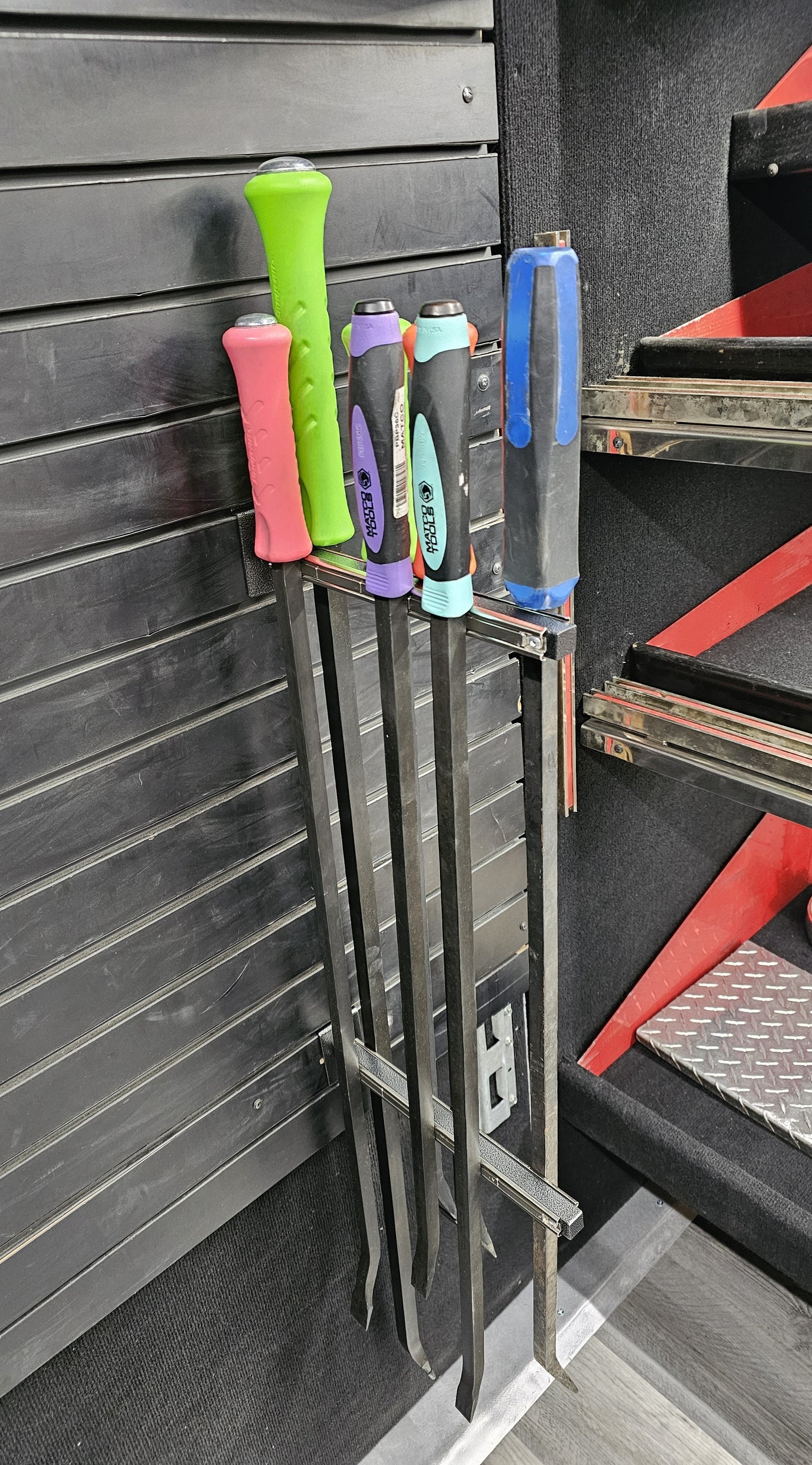 ESSENTIAL MAGNETIC TREE FOR SLATWALL #SW-MT