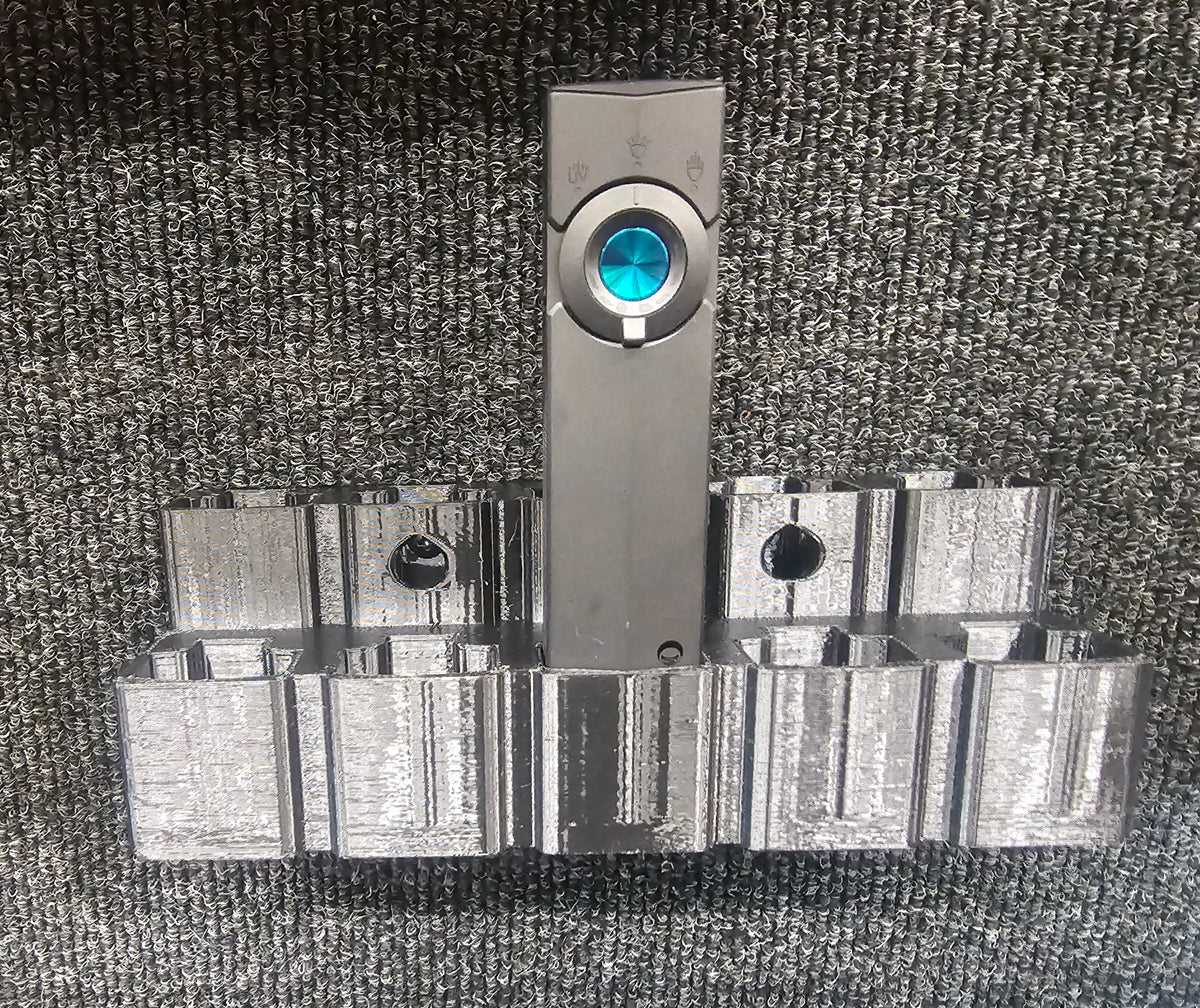 O LIGHT Flashlight Display - Holds 10 - Fits Olight & Coast