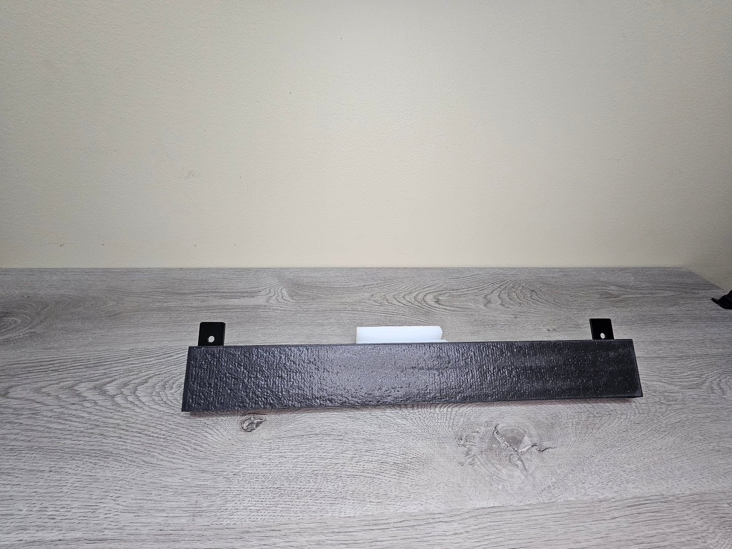 18" MAGNETIC KNIFE STAND  screw to wall