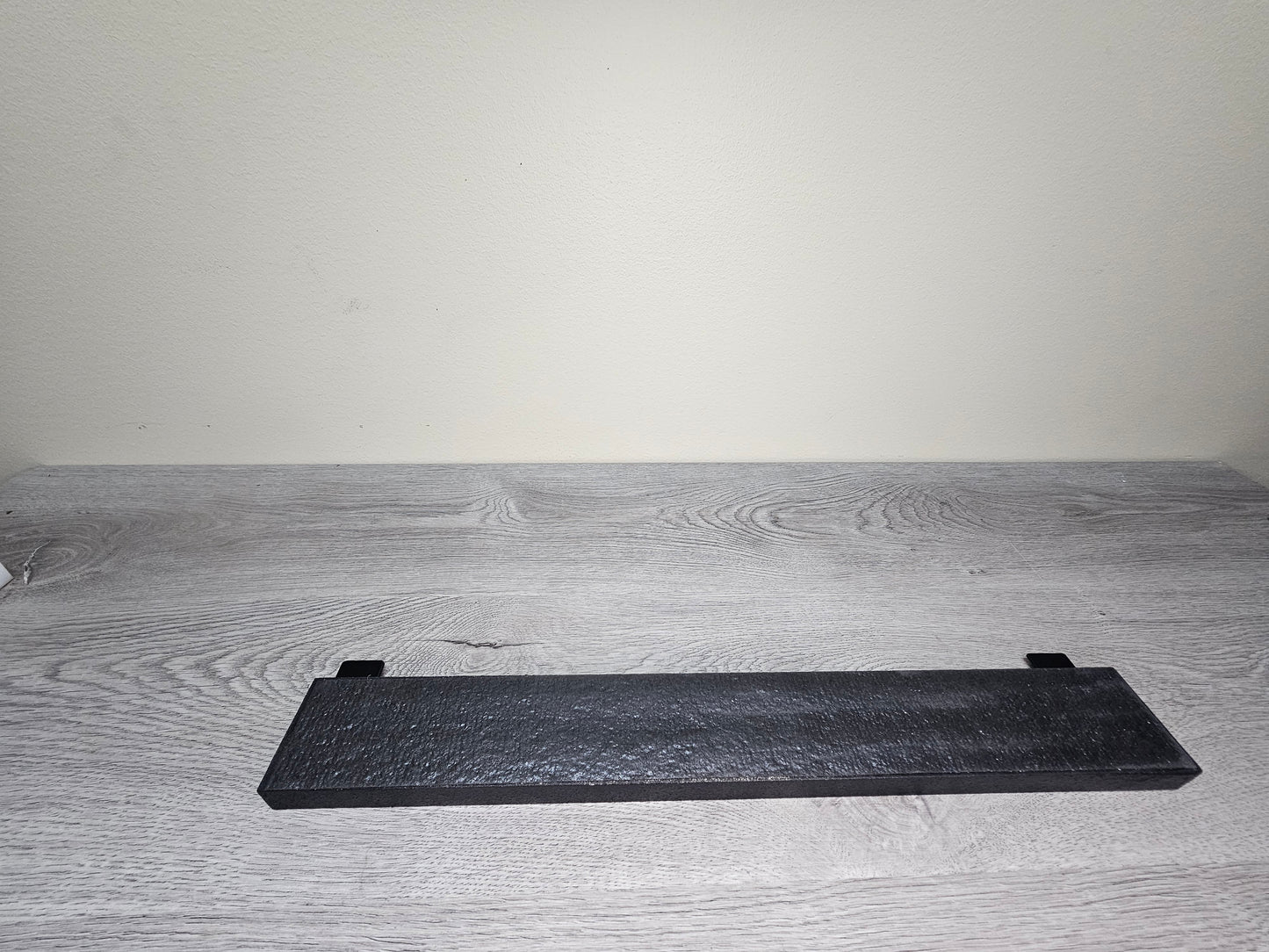 18" MAGNETIC KNIFE STAND  screw to wall
