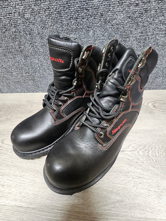 Snap-on Chassis CT composite to boots size 8.5. Brand new. light scratches from being displayed on tool truck