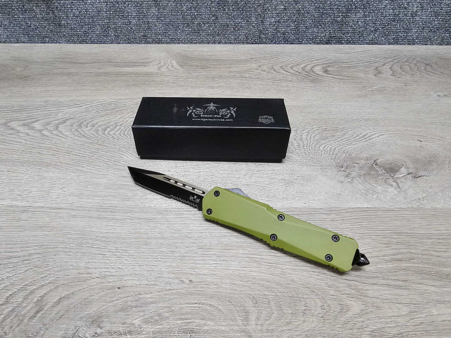 Tiger Tec Warrior OD Green Out The Front Knife TANTO Blade